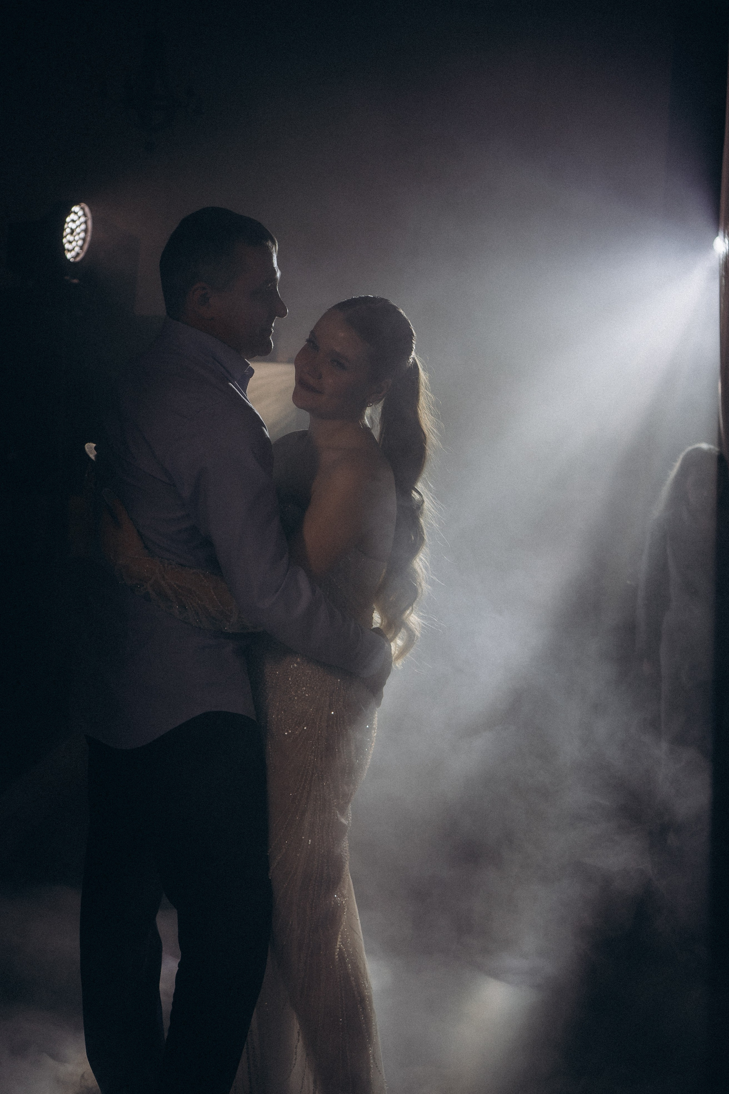 ТАНЕЦ С ПАПОЙ СВАДЕБНМ БАНКЕТЕ (СНЯТО В СИБИРЕ В НИЖНЕВАРТОВСКЕ). Профессиональный фотограф, Санкт-Петербург — Виктория Богомолова