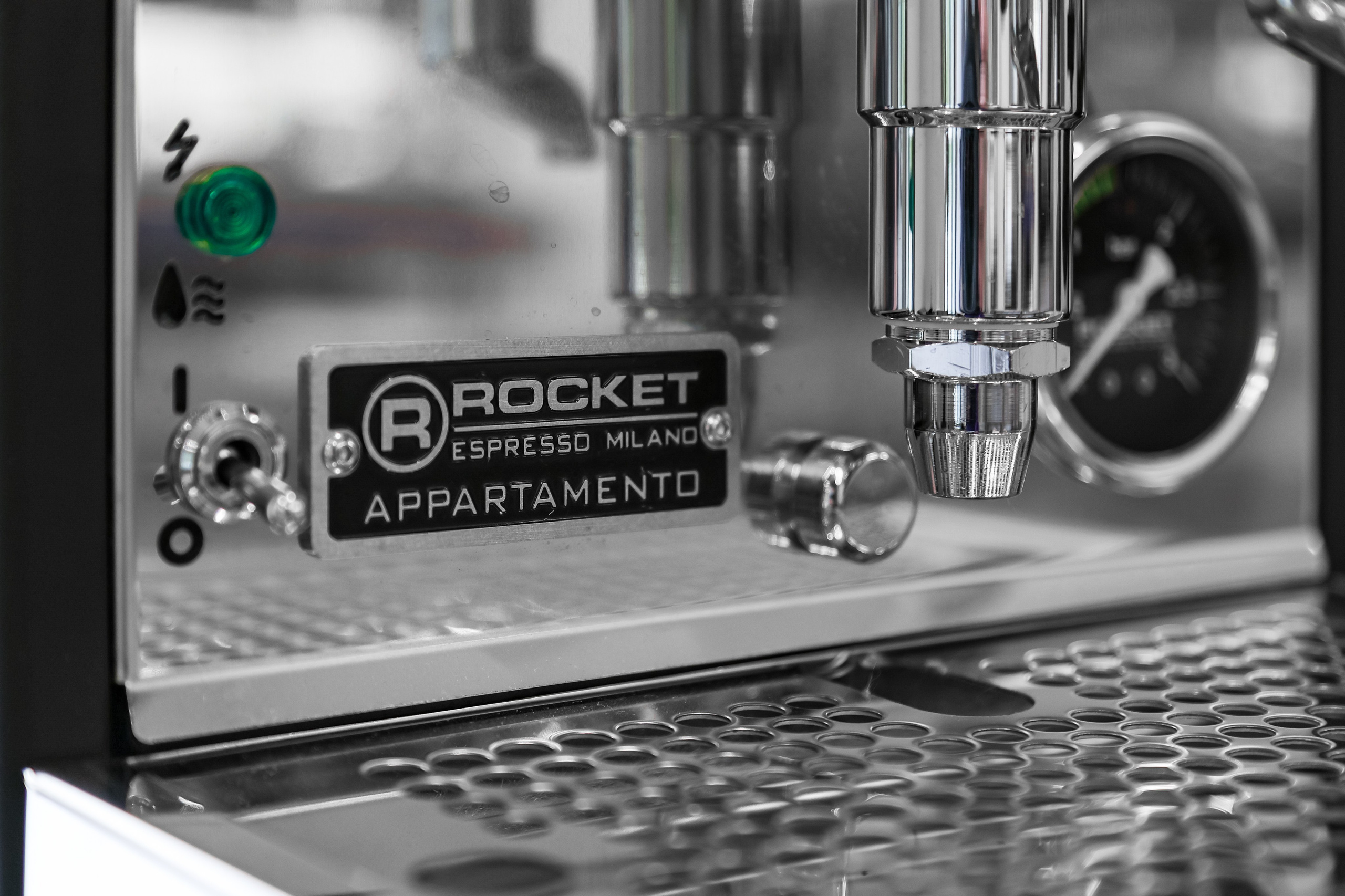 COFFEE MACHINES FOR MARKETPLACE. Mixturecaptures