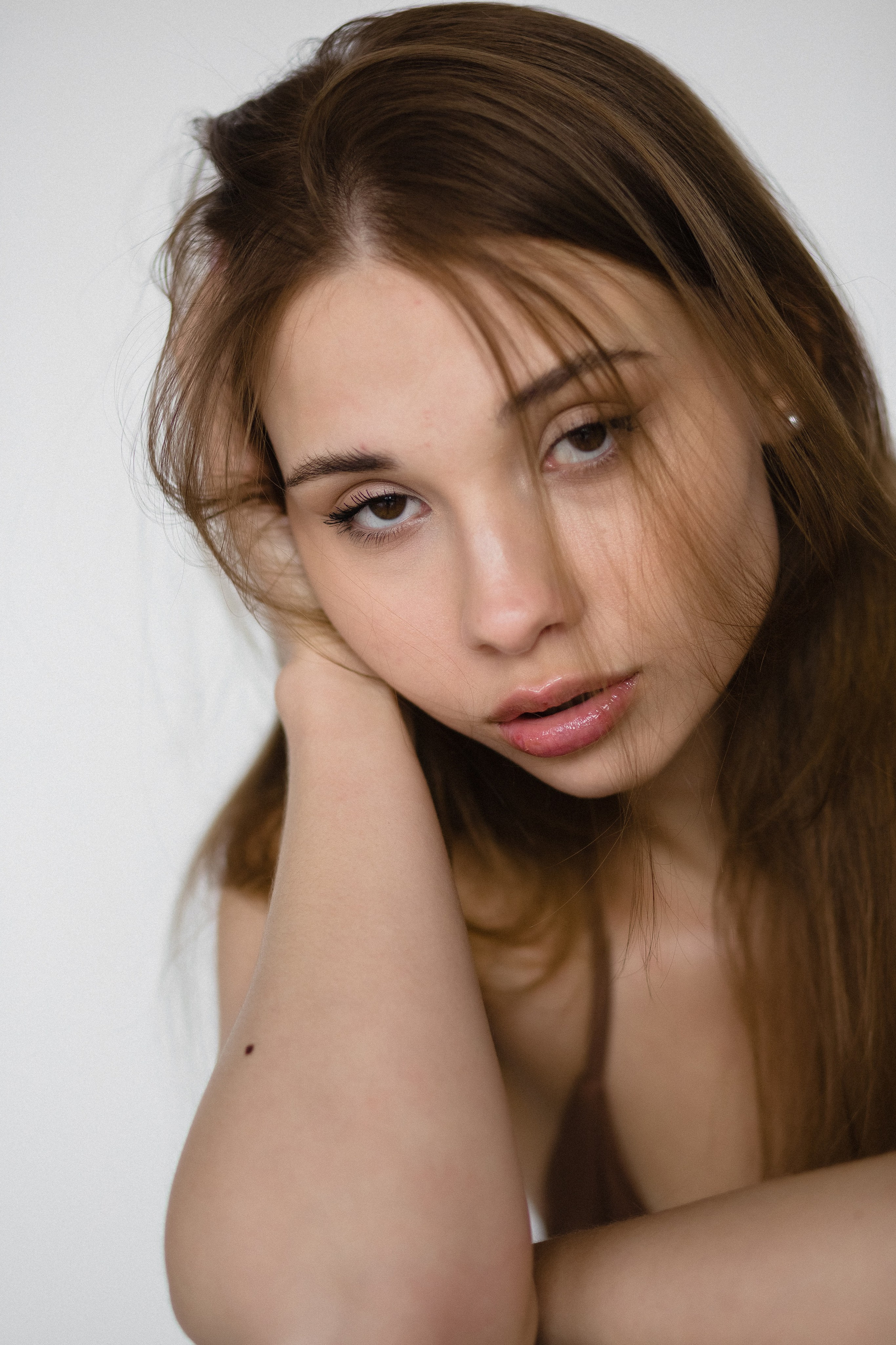 Искрящаяся Красота: Катя в Объективе Фотостудии 'Луч' Таганрога. Свадебный и семейный фотограф в Таганроге Бакарюк Антон