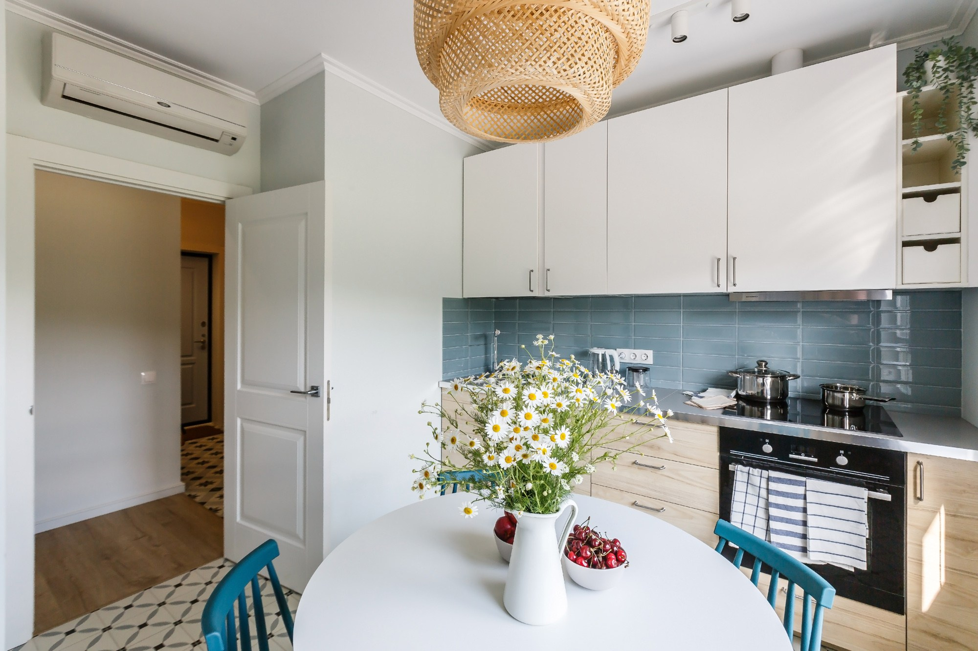 Moscow apartment. Photographer Ksenia Kolesnikova. Interior, Product, and Portrait Photography in Moscow