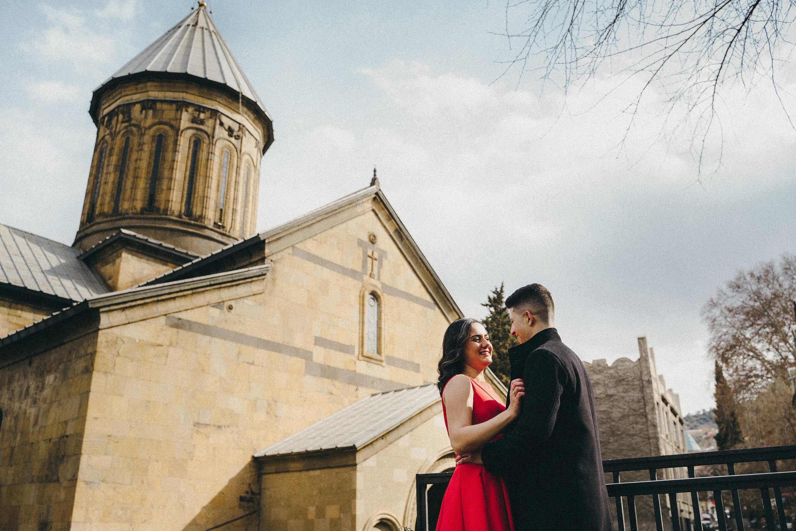 Девушка в красном