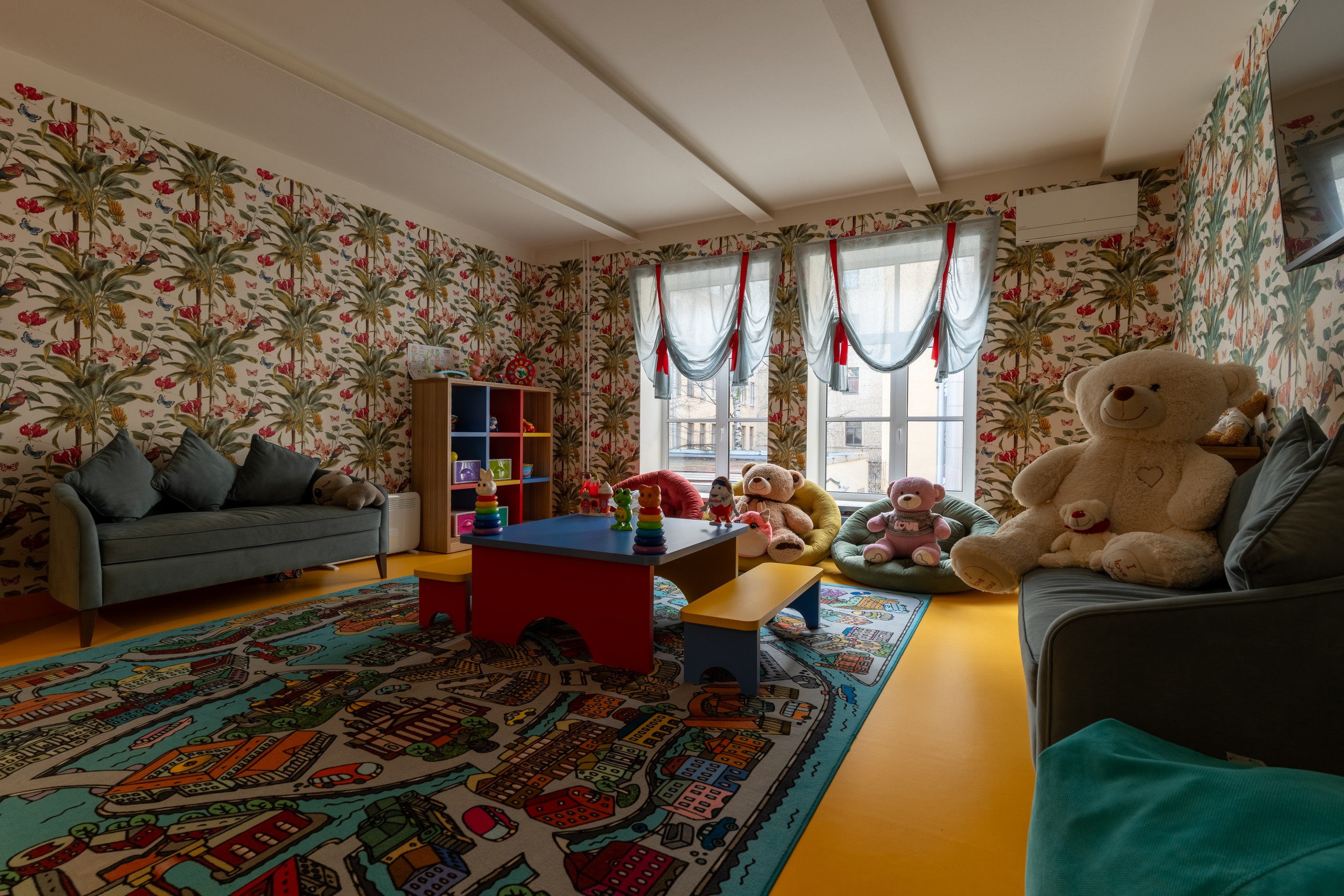Интерьерная фотосъёмка детской игровой комнаты в Санкт-Петербурге