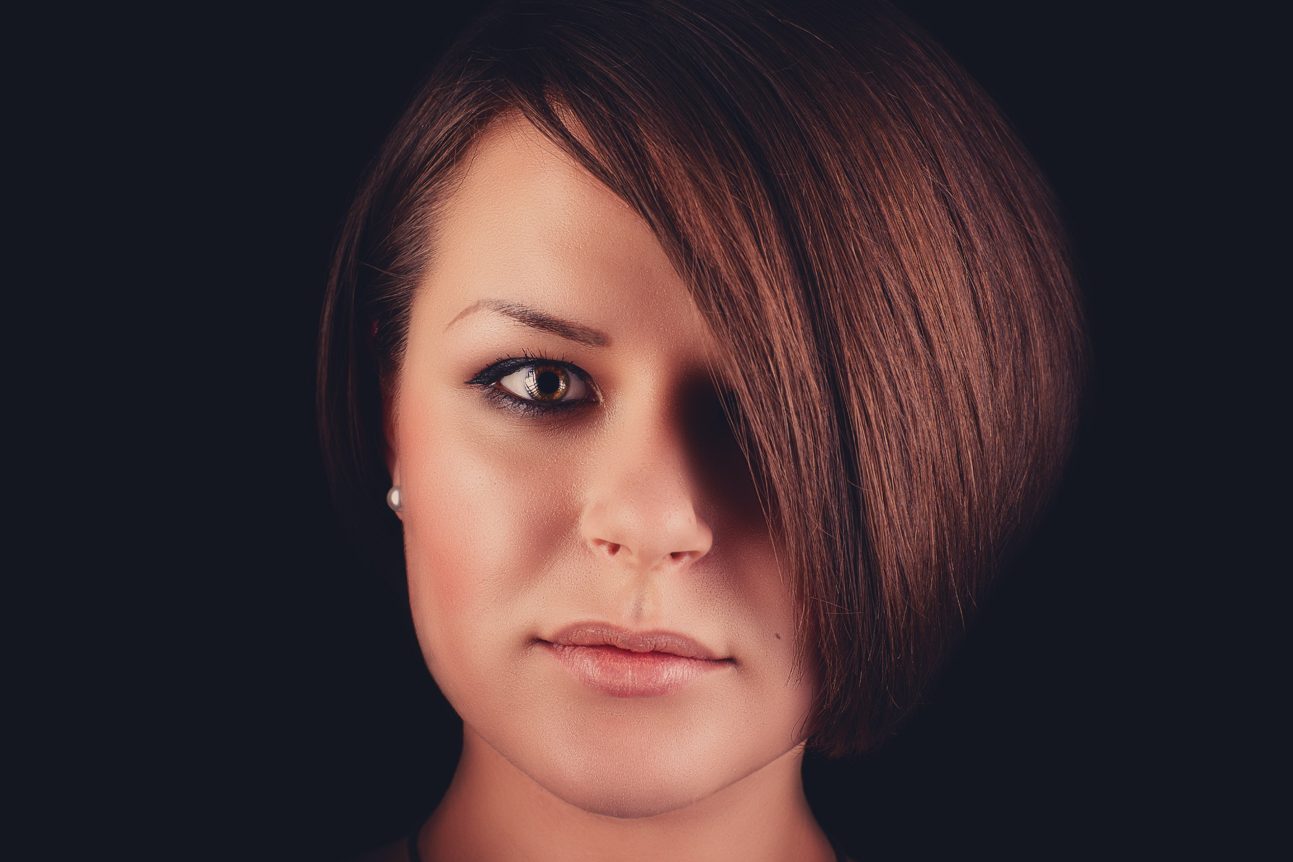 Студийный портрет. DMITRY MOISEENKO — фотограф, художник, топ-стилист