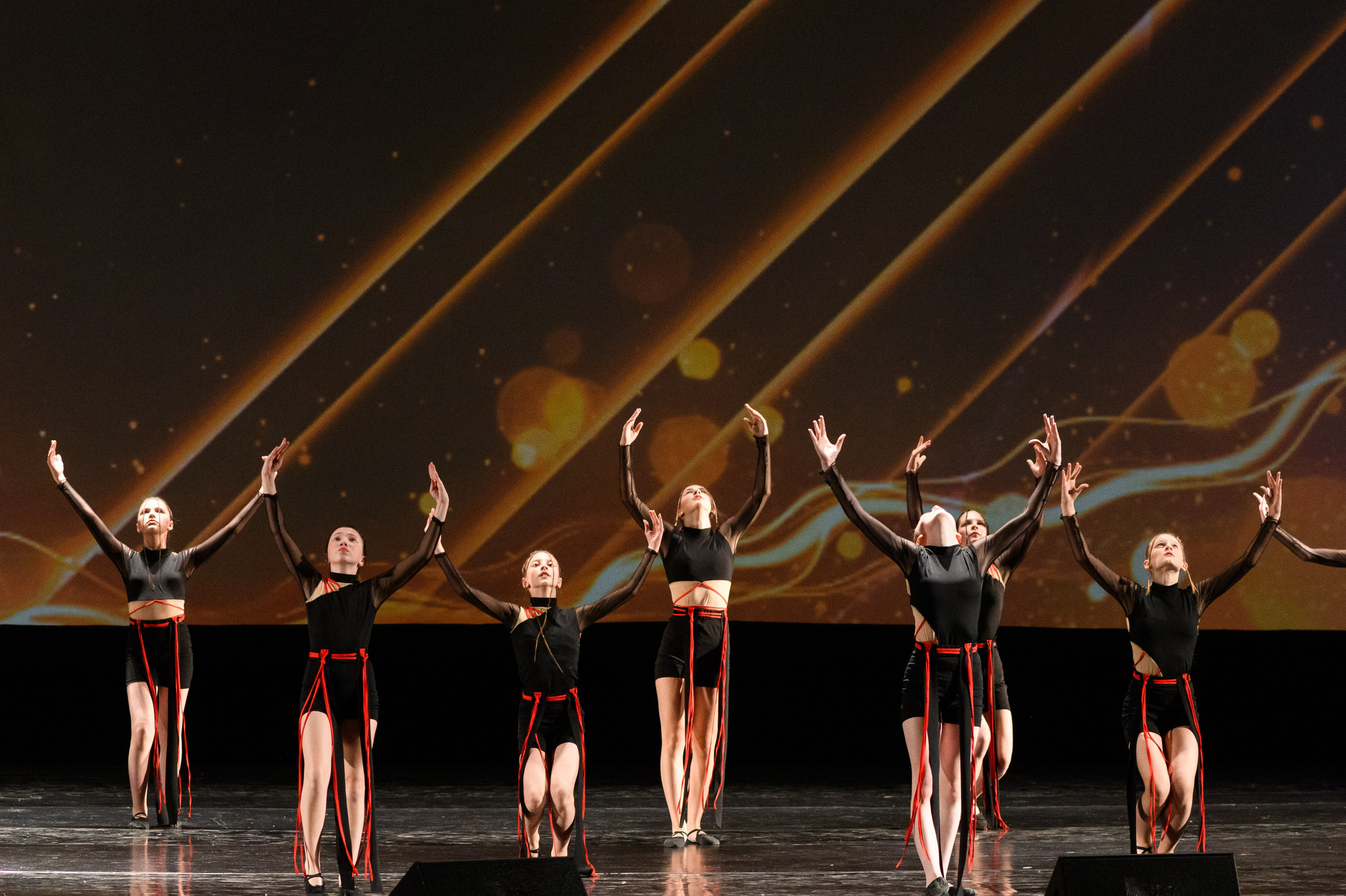 23 апреля, часть 2, БКЗ Октябрьский, г. Санкт-Петербург. Золотое яблочко