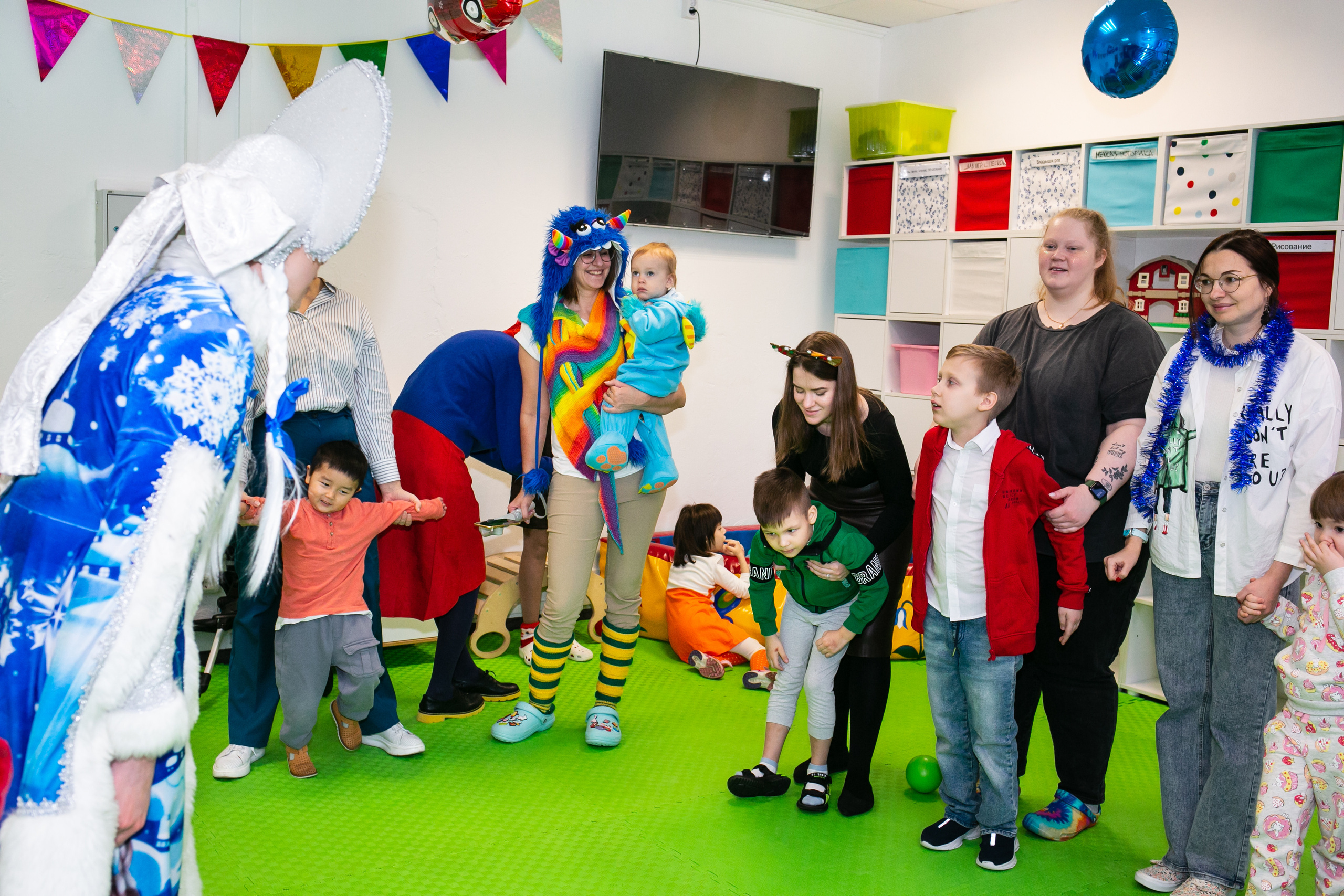 Новогодний утренник. Фотограф новорожденных и семейный фотограф НСО г. Бердск Марина Львова