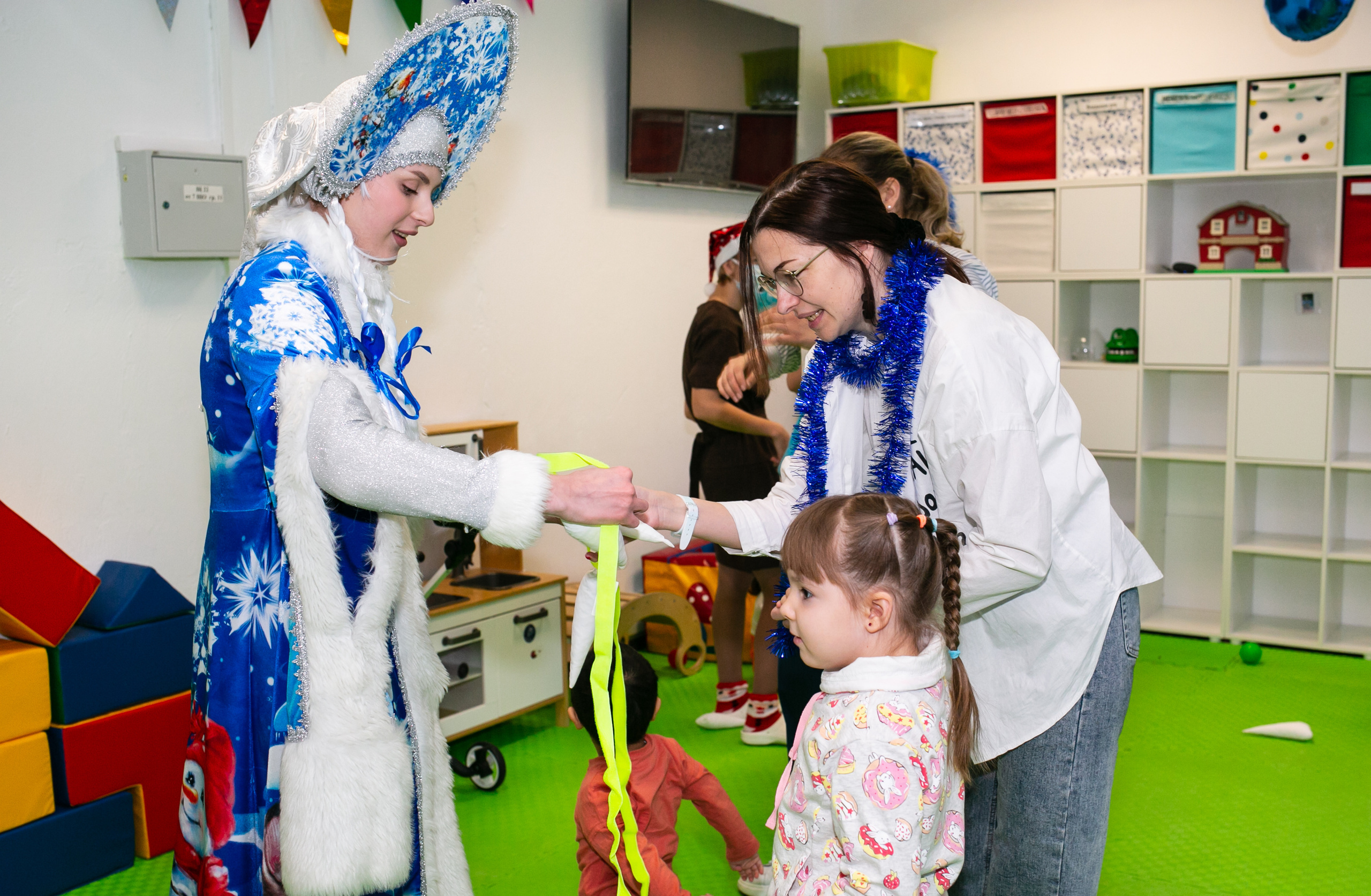 Новогодний утренник. Фотограф новорожденных и семейный фотограф НСО г. Бердск Марина Львова