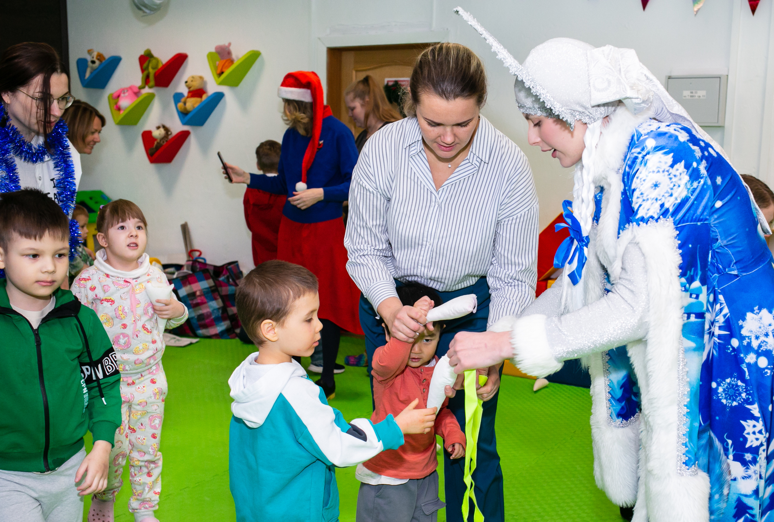 Новогодний утренник. Фотограф новорожденных и семейный фотограф НСО г. Бердск Марина Львова