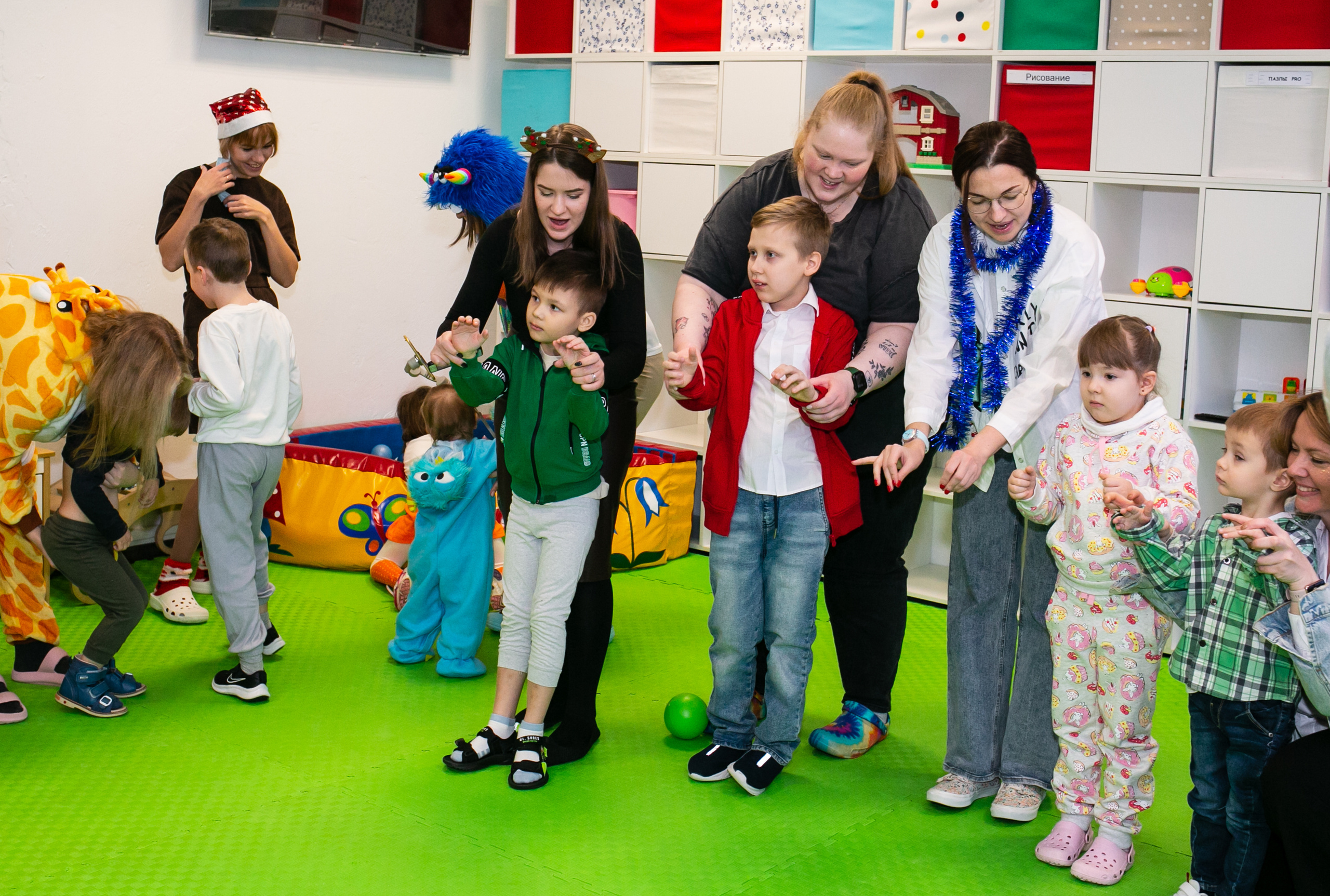 Новогодний утренник. Фотограф новорожденных и семейный фотограф НСО г. Бердск Марина Львова