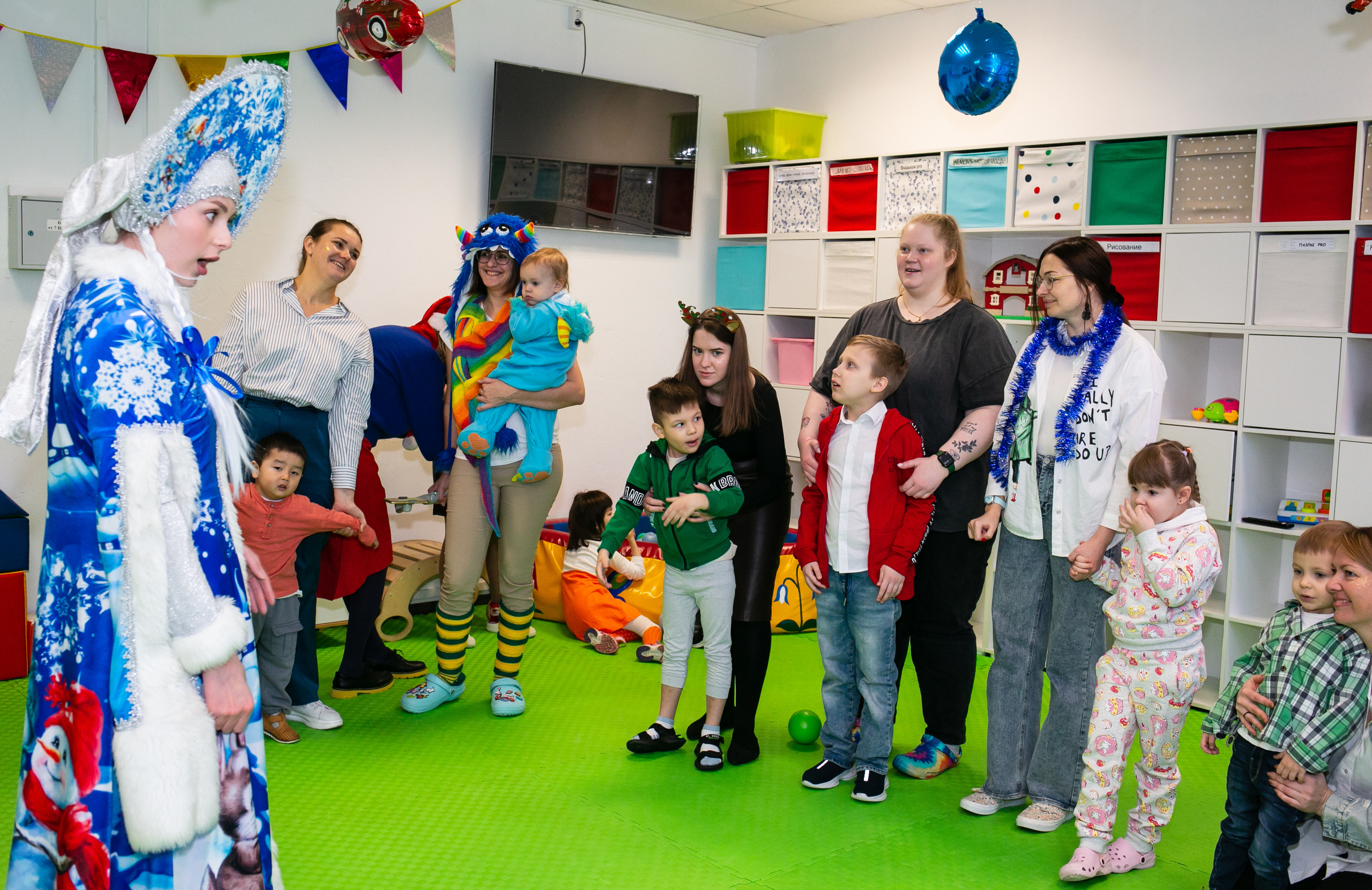 Новогодний утренник. Фотограф новорожденных и семейный фотограф НСО г. Бердск Марина Львова