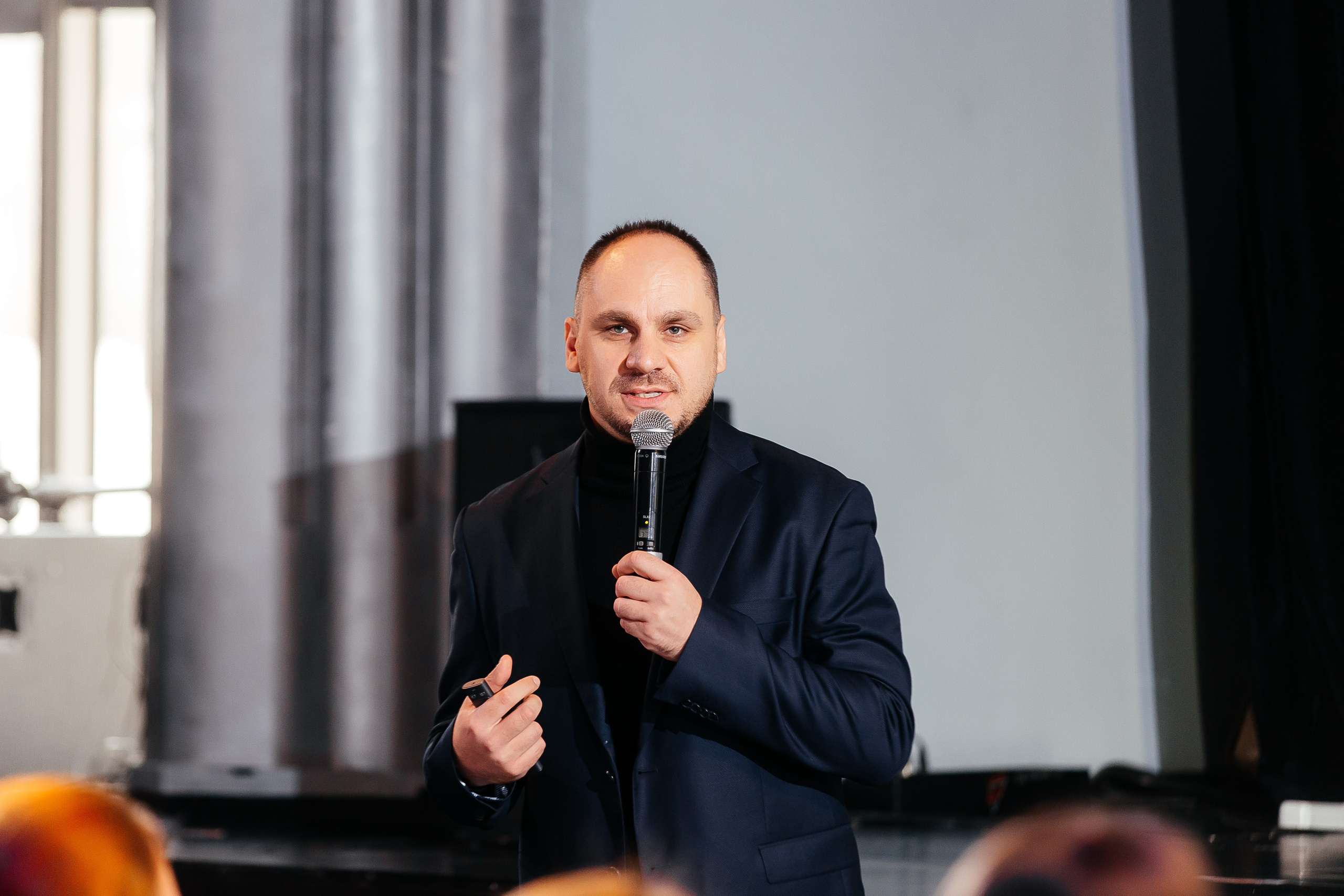 Фотозона+выступление спикеров. Фотограф в Красноярске Надежда Воскресенская