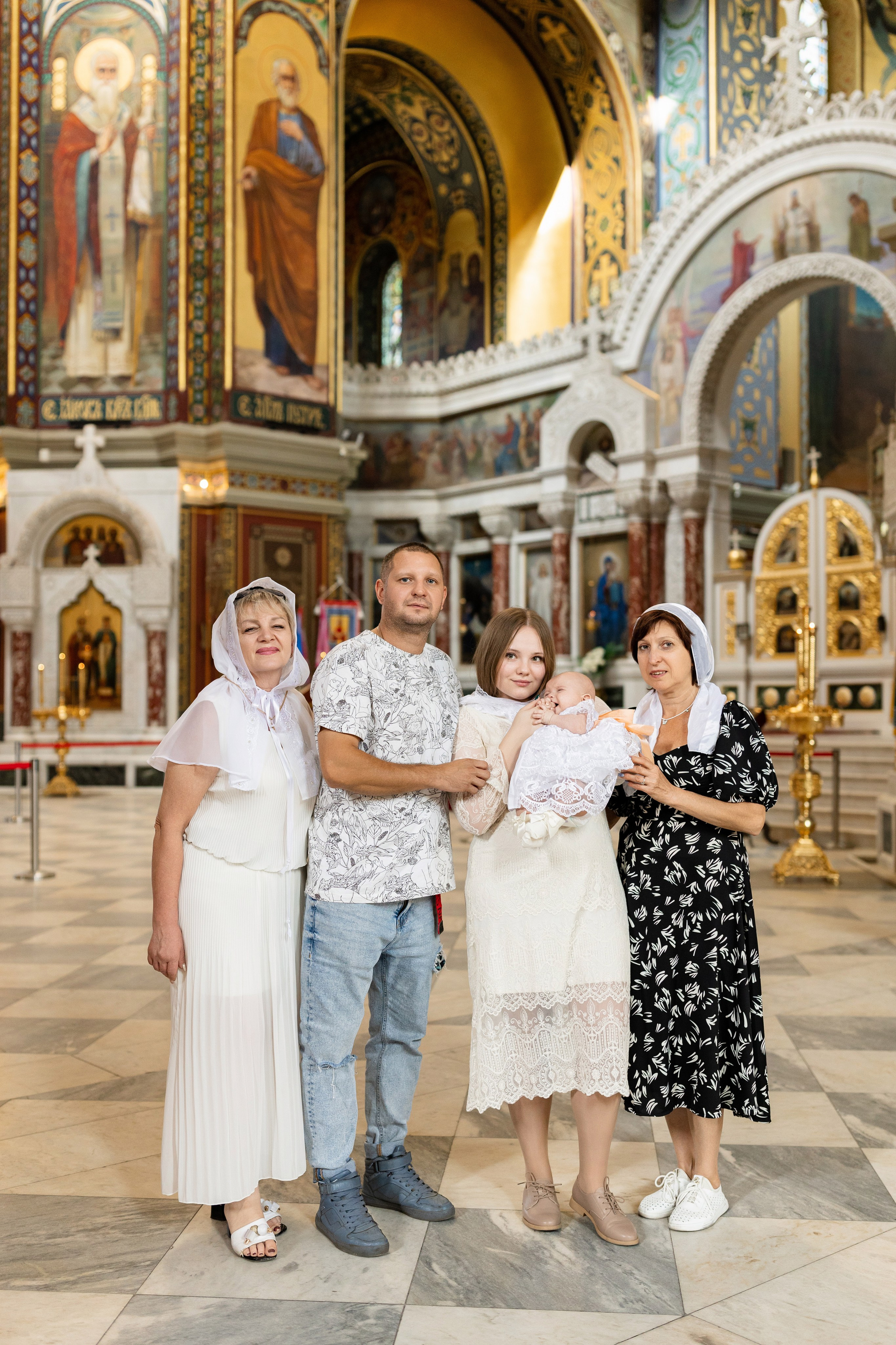 Крещение Миланы в Соборе Вознесения Господня Новочеркасск. Анастасия Безуглова- свадебный фотограф в Таганроге
