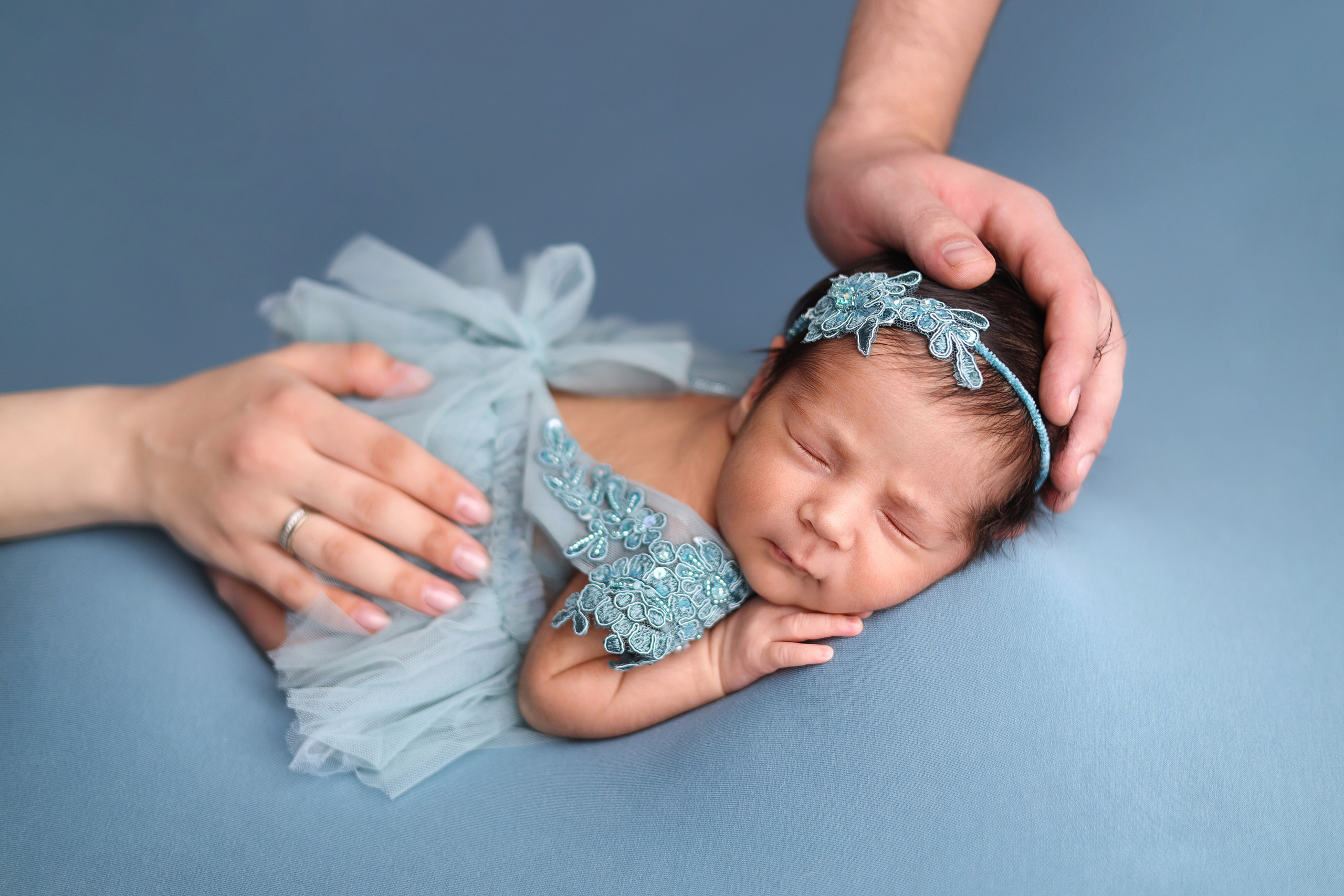 Ньюборн съемка Адель, оптимальный пакет. Фотограф новорожденных Москва. Ньюборн фотограф Москва