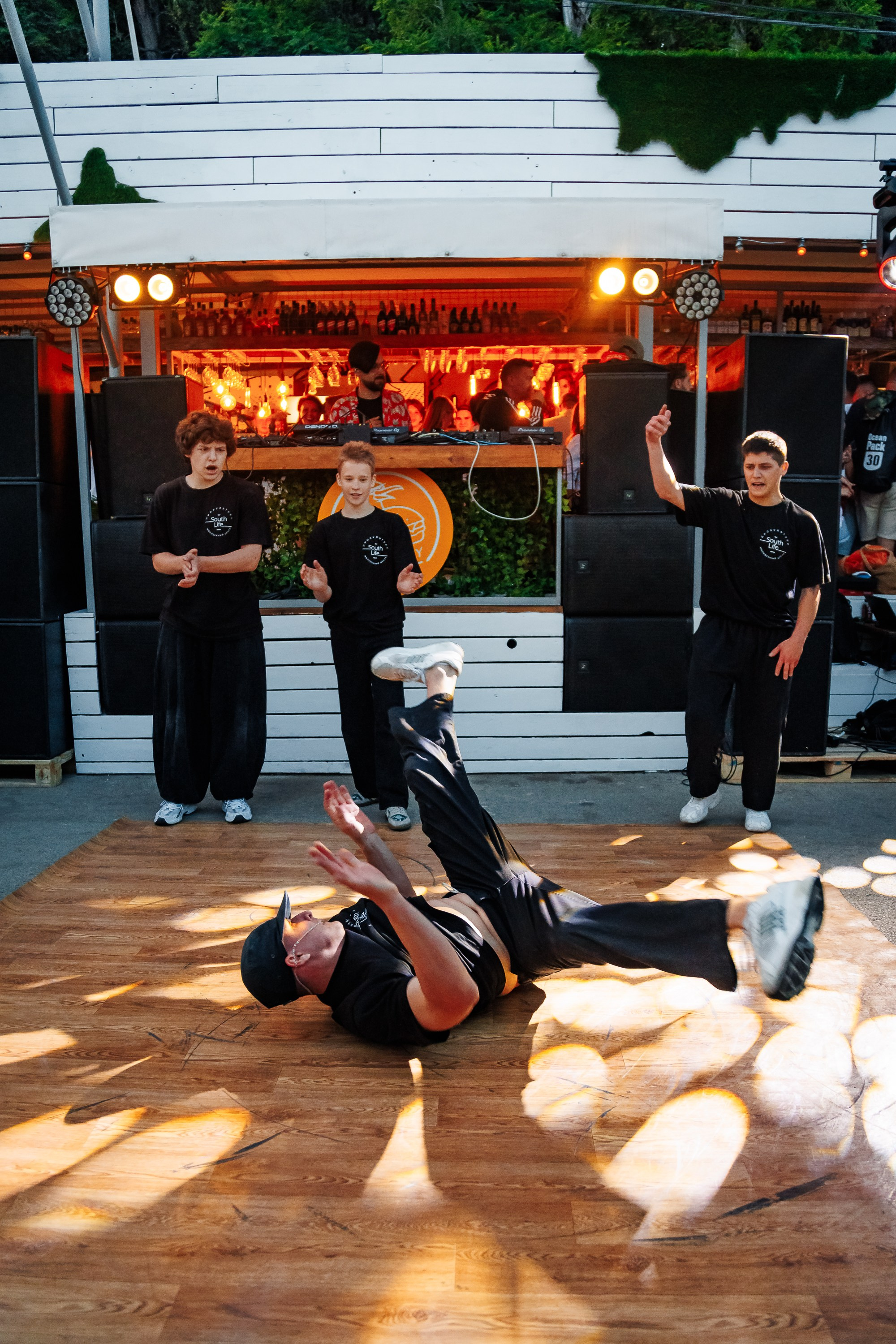 Открытие сезона в HUNGRY BIRD_Симеиз_Крым_14.06.2025. Аминов Руслан | Фотограф