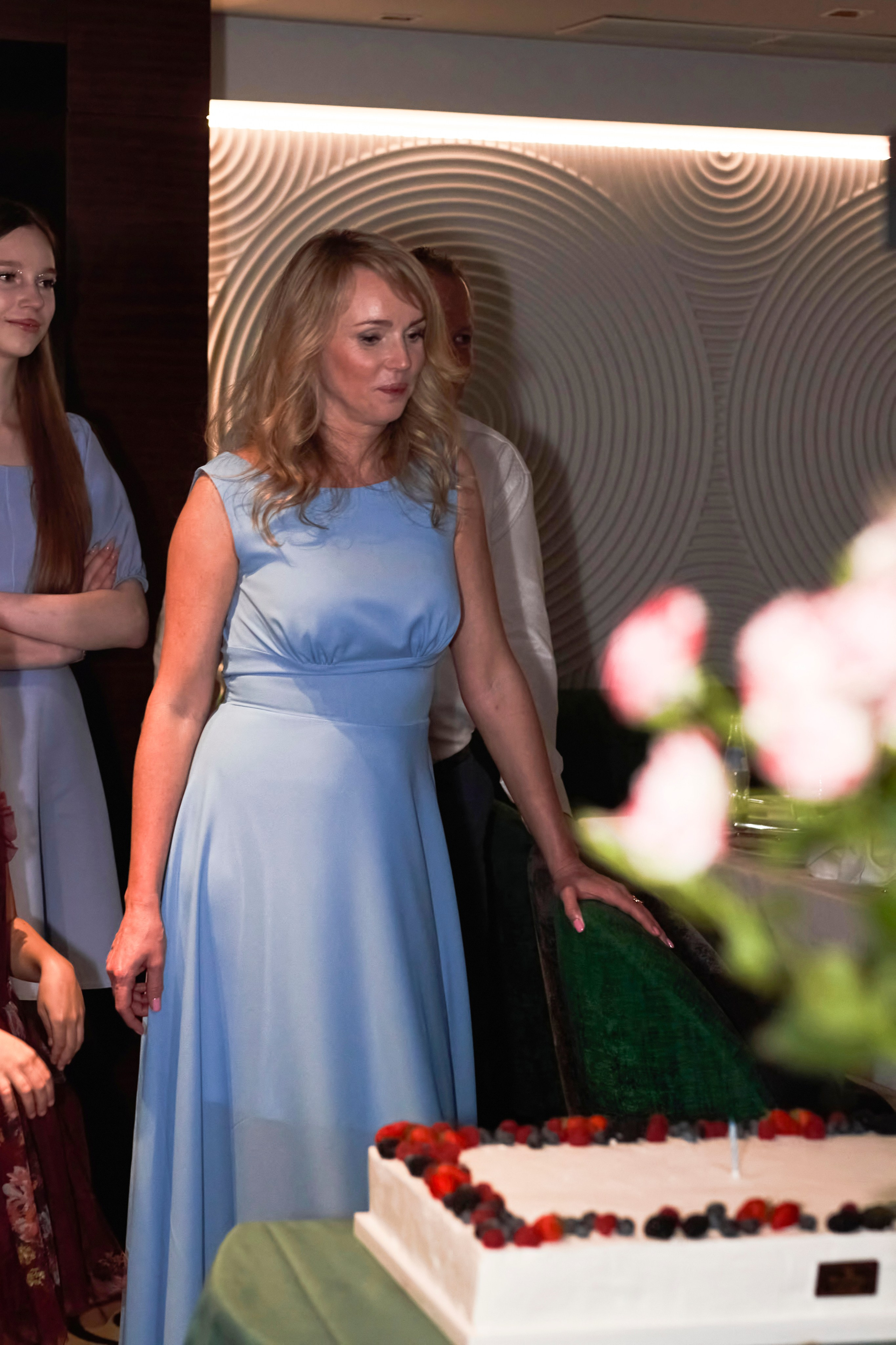 Юбилей Наталии в ресторане отеля Domina. Свадебный, семейный и контент фотограф в Санкт- Петербурге Елена Грие