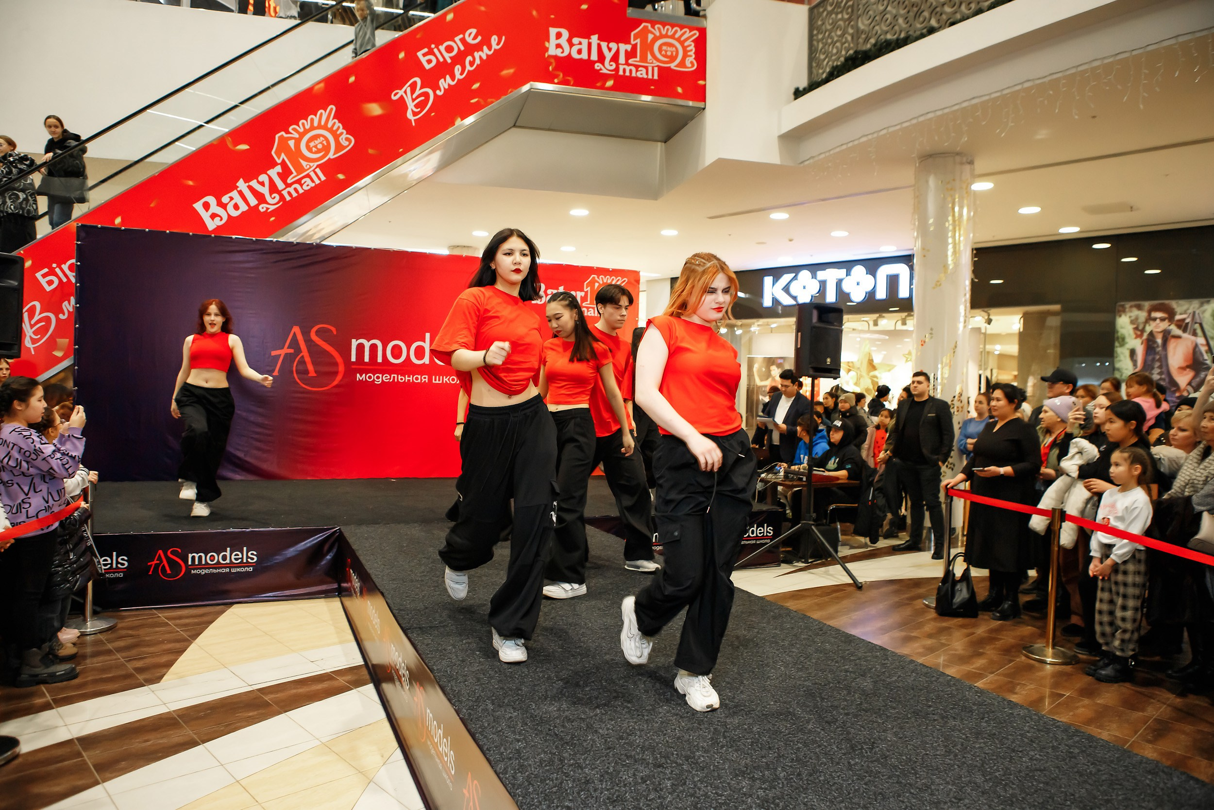 Fashion Show модельной школы AS Models. Кипятком Павлодар