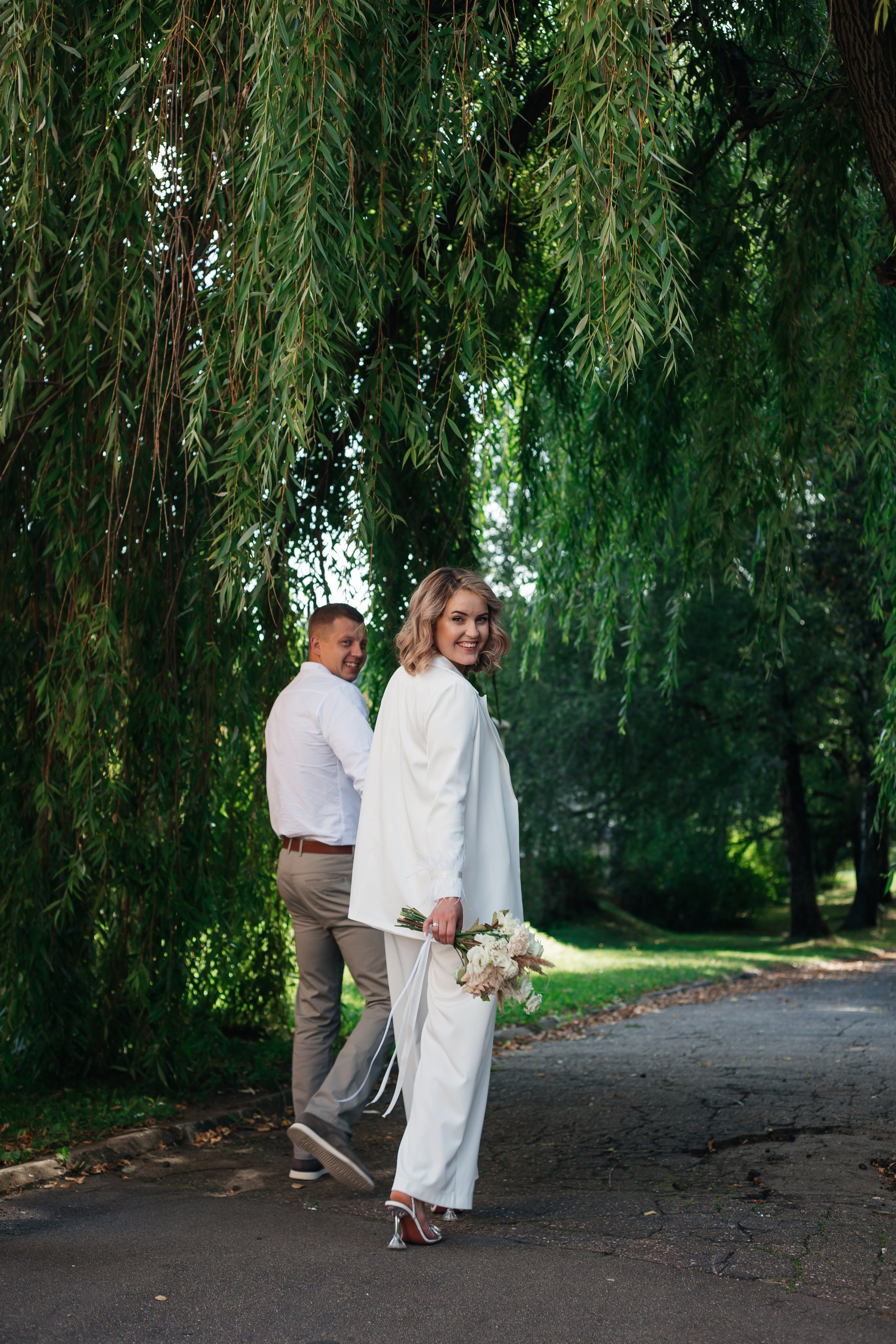 Свадебная прогулка в Усадьбе Марфино. Фотограф Дмитров и МО Валентина Халикова