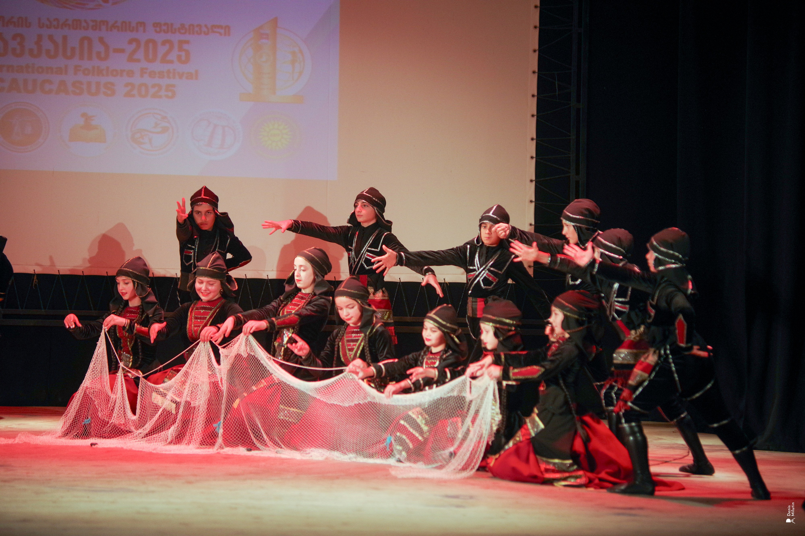 Танцы в прекрасном Они. Портретный фотограф Денис Милютин