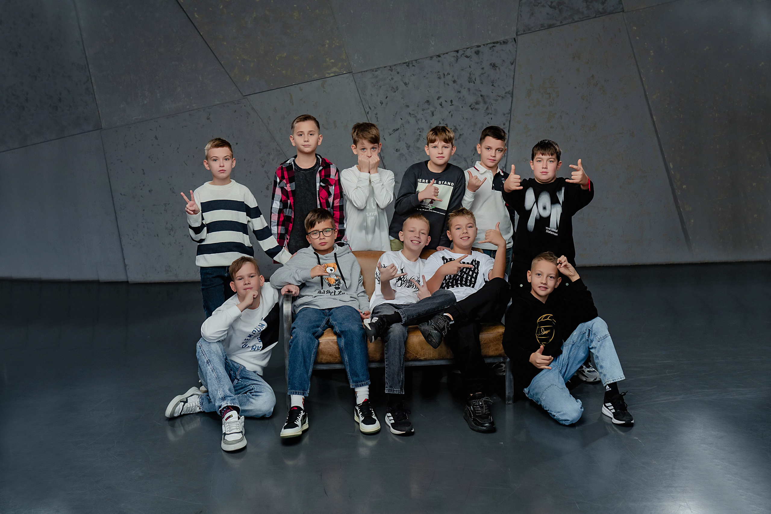 Выпускные (школьные) альбомы (книги) в Ростове-на-Дону. Современные Выпускные Альбомы в Ростове-на-Дону