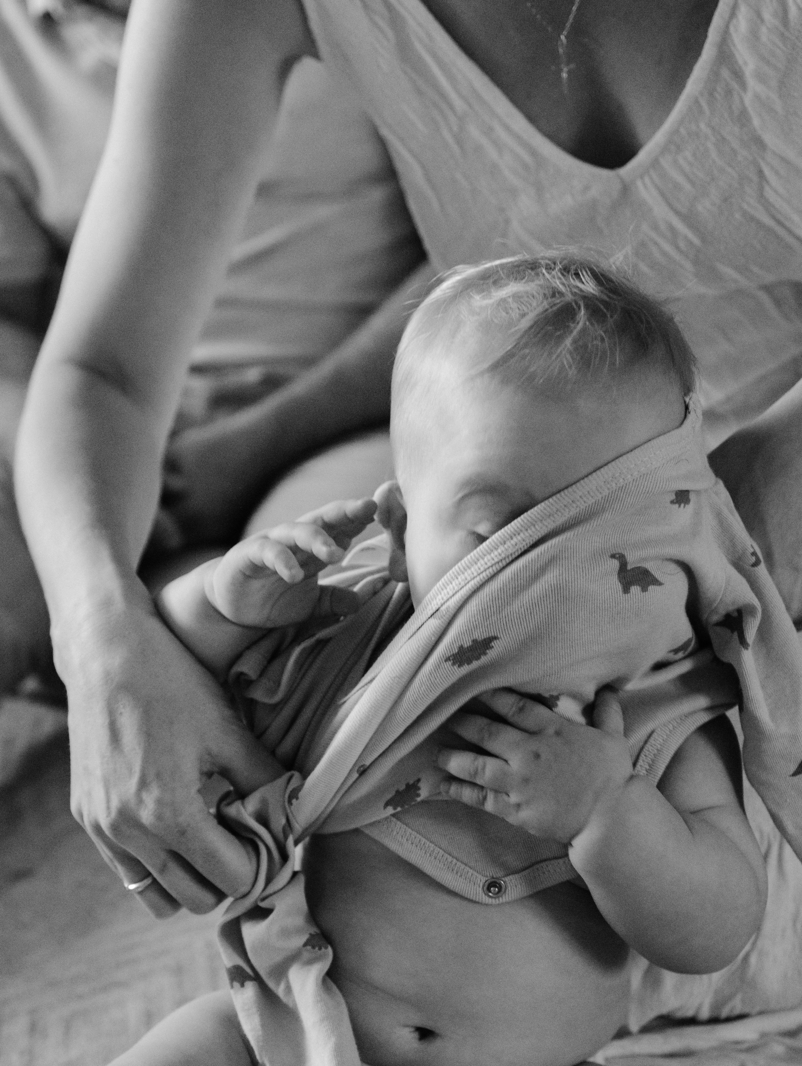 Таня успешно совмещает роль создателя эстетичных украшений, жены и мамы сыночка. Фотограф беременности и новорождённых в Набережных Челнах