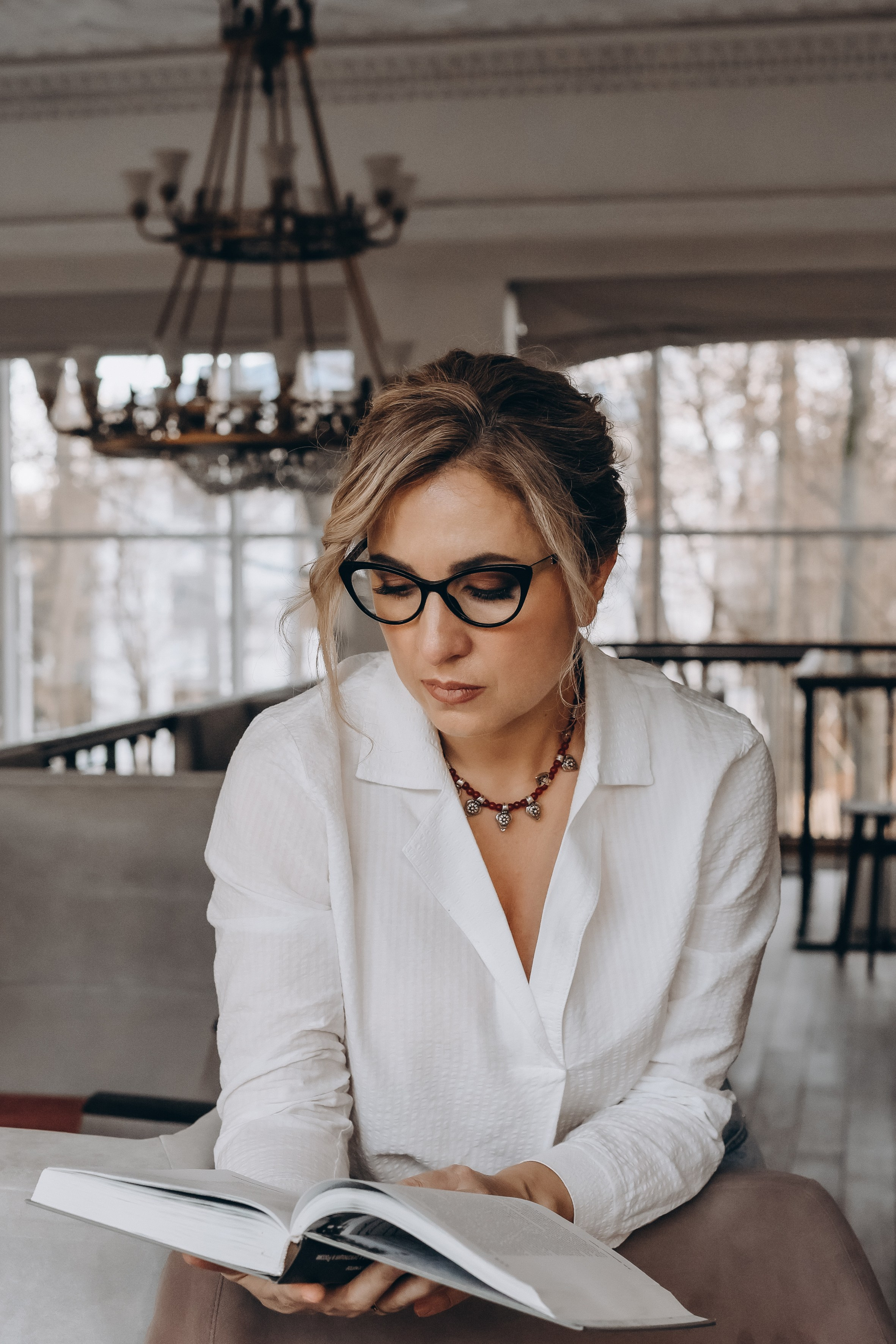 Яна и библиотека (репортажный портрет). Портретный и репортажный фотограф в Москве, Ольга Ларема