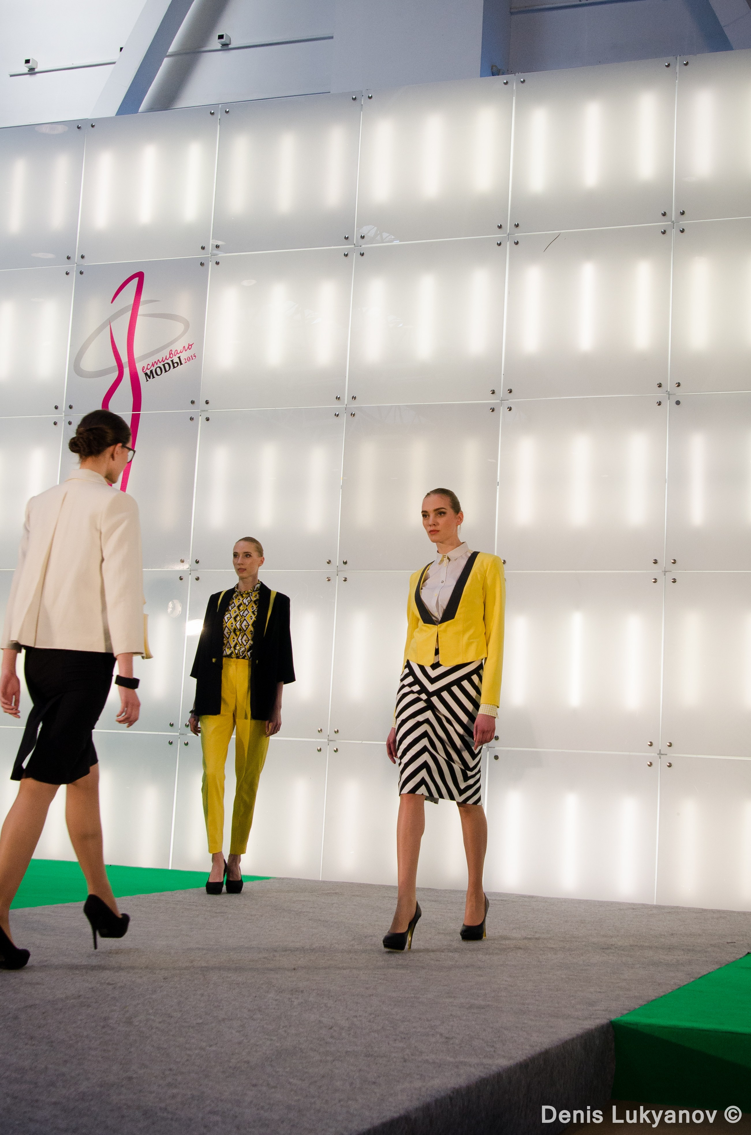 Формула Моды.Континент. Свадебный и семейный фотограф Денис Лукьянов в Краснодаре, Краснодарском крае и Республике Крым