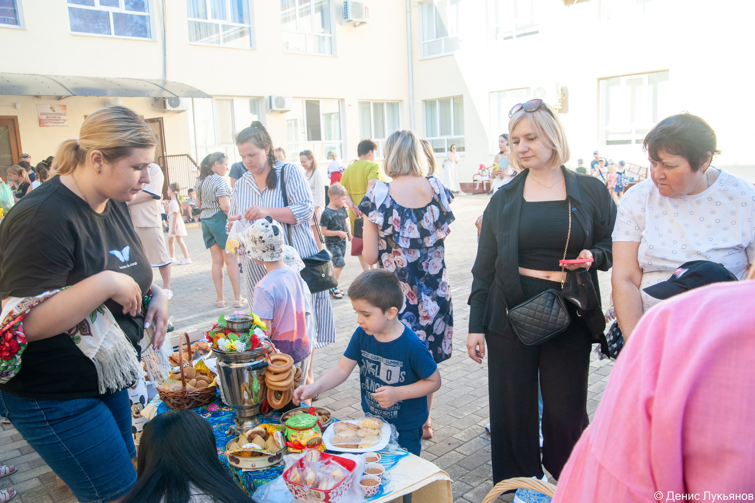 Ярмарка. Свадебный и семейный фотограф Денис Лукьянов в Краснодаре, Краснодарском крае и Республике Крым