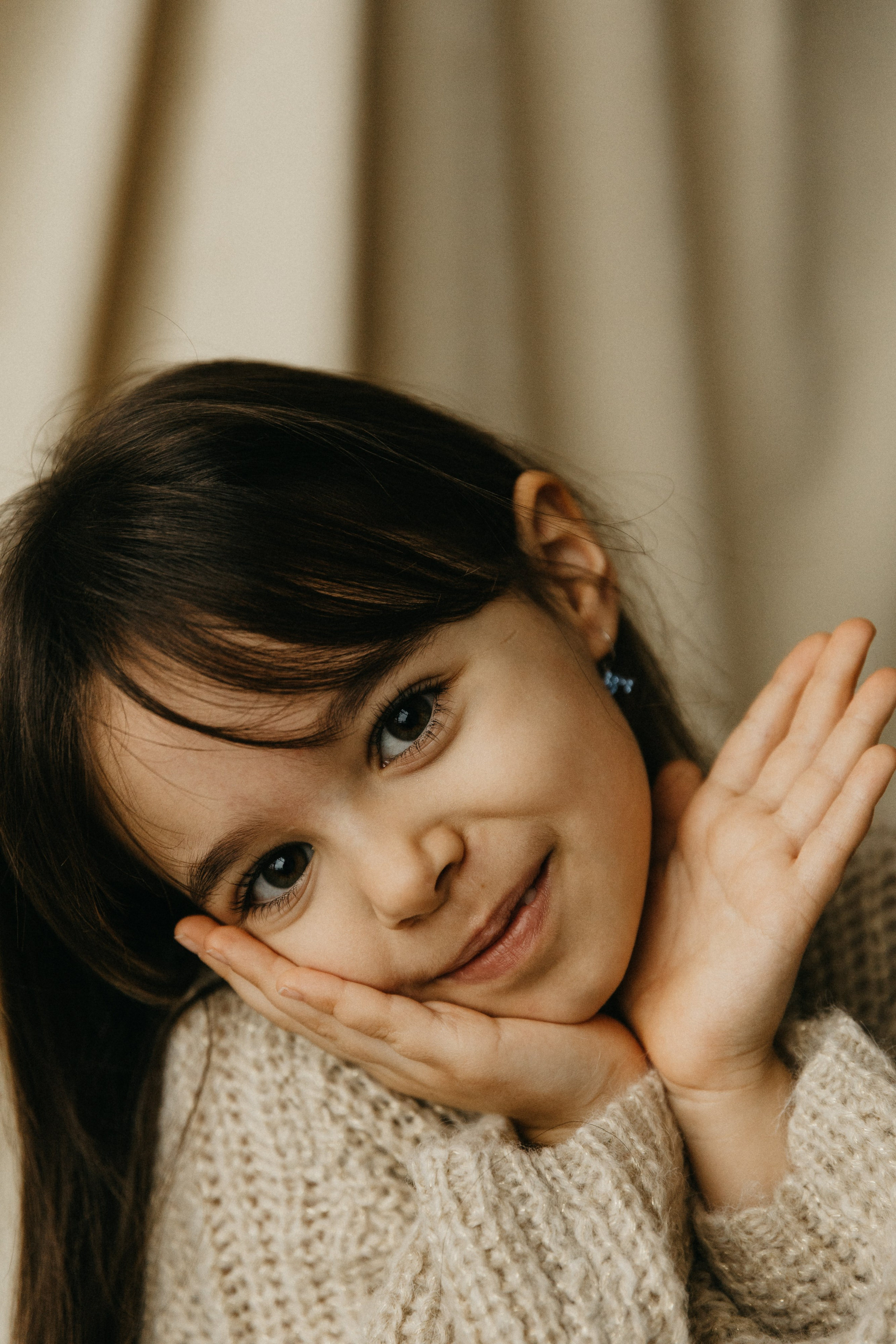 Лера, Момчил, Ники. Главная