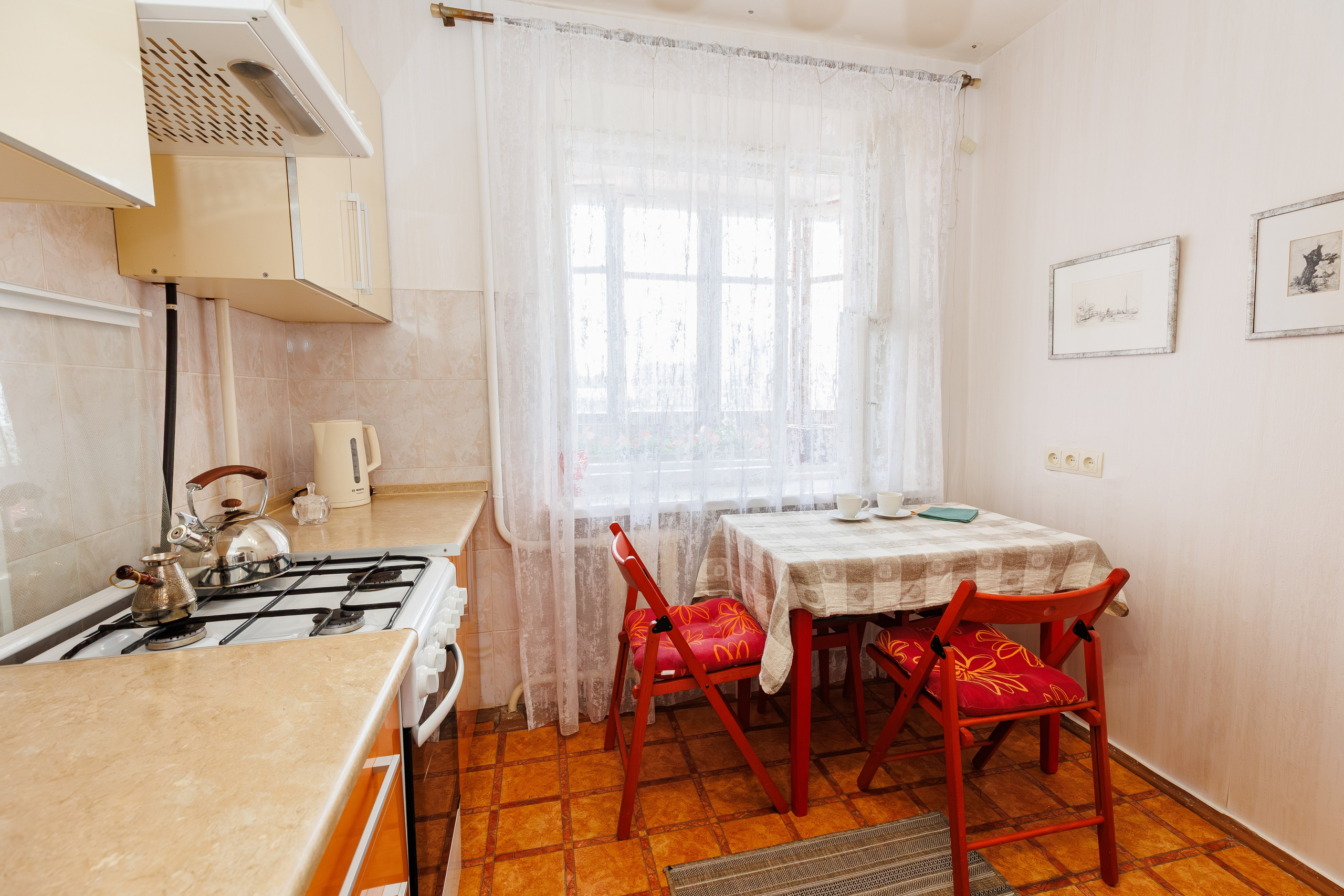 Квартира на Максима Танка. Репортажный фотограф Минск ❘ Костецкий Илья ❘ Беларусь