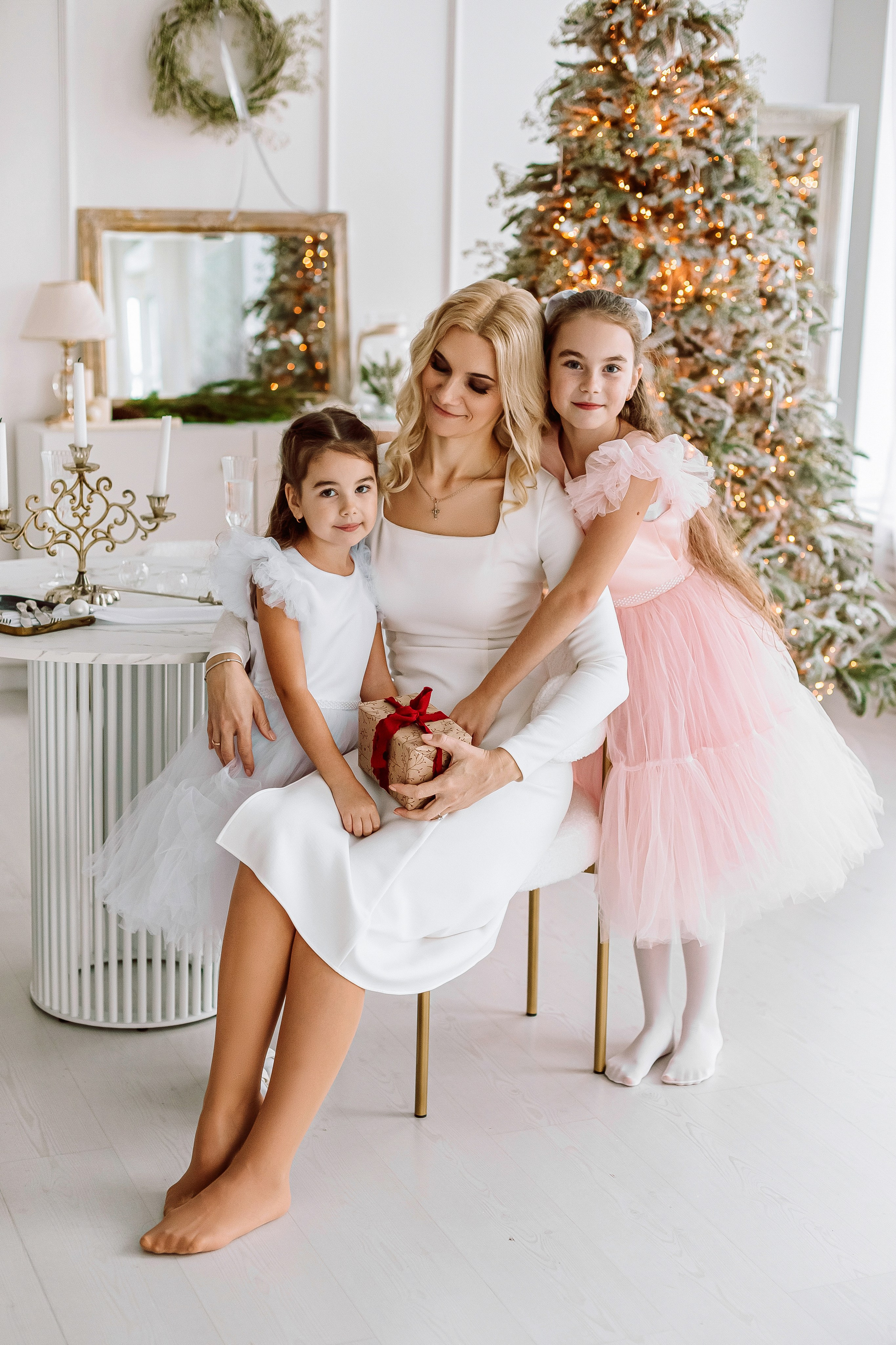 Семейная новогодняя фотосессия. Портретный и семейный фотограф в Минске