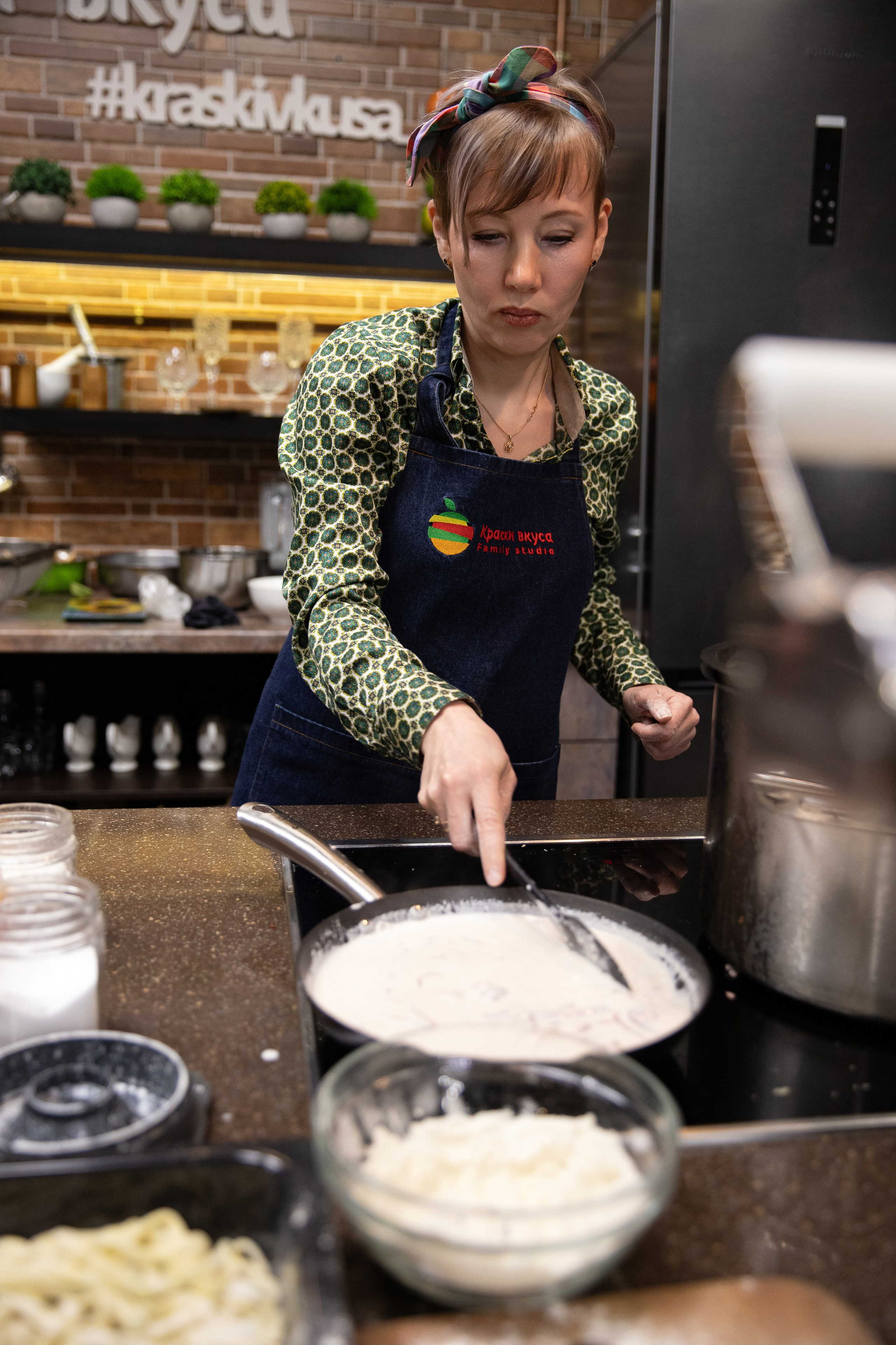 Встреча во «Краски Вкуса». Свадебный фотограф Иркутск, репортажный фотограф Иркутск