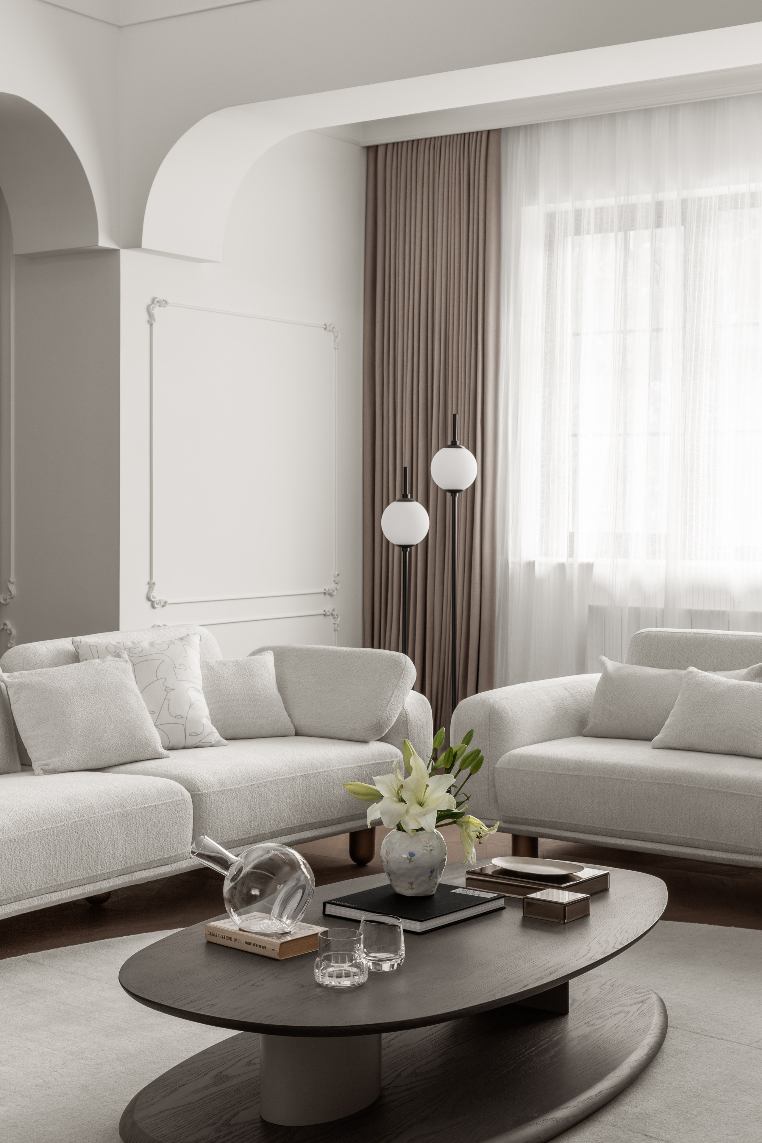 Профессиональная фотосъёмка дизайна интерьера коттеджа в г. Алматы. Роман Якунин — интерьерный фотограф в Алматы