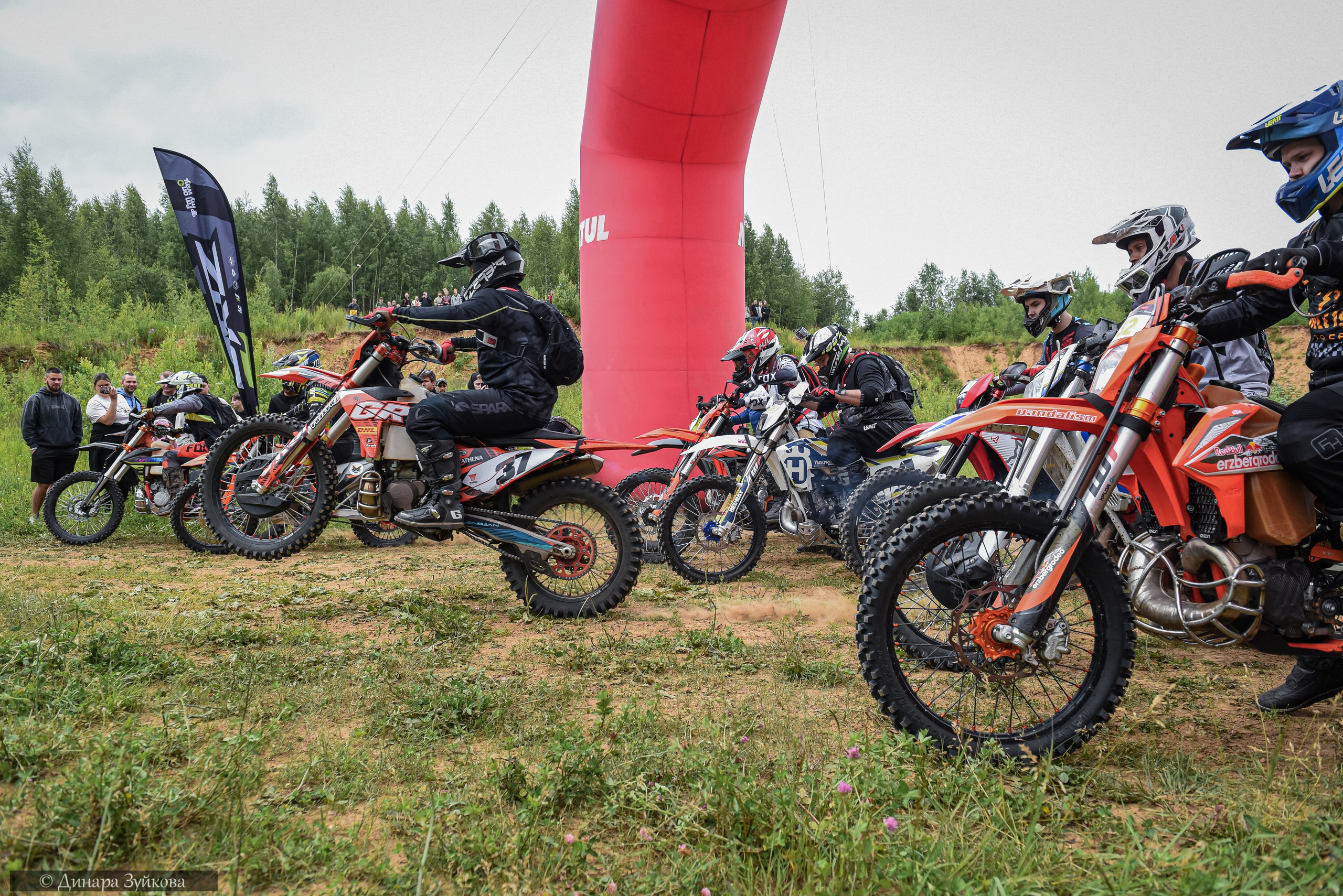 Кукушкин Овраг. Мотофотограф в Нижнем Новгороде Динара Зуйкова