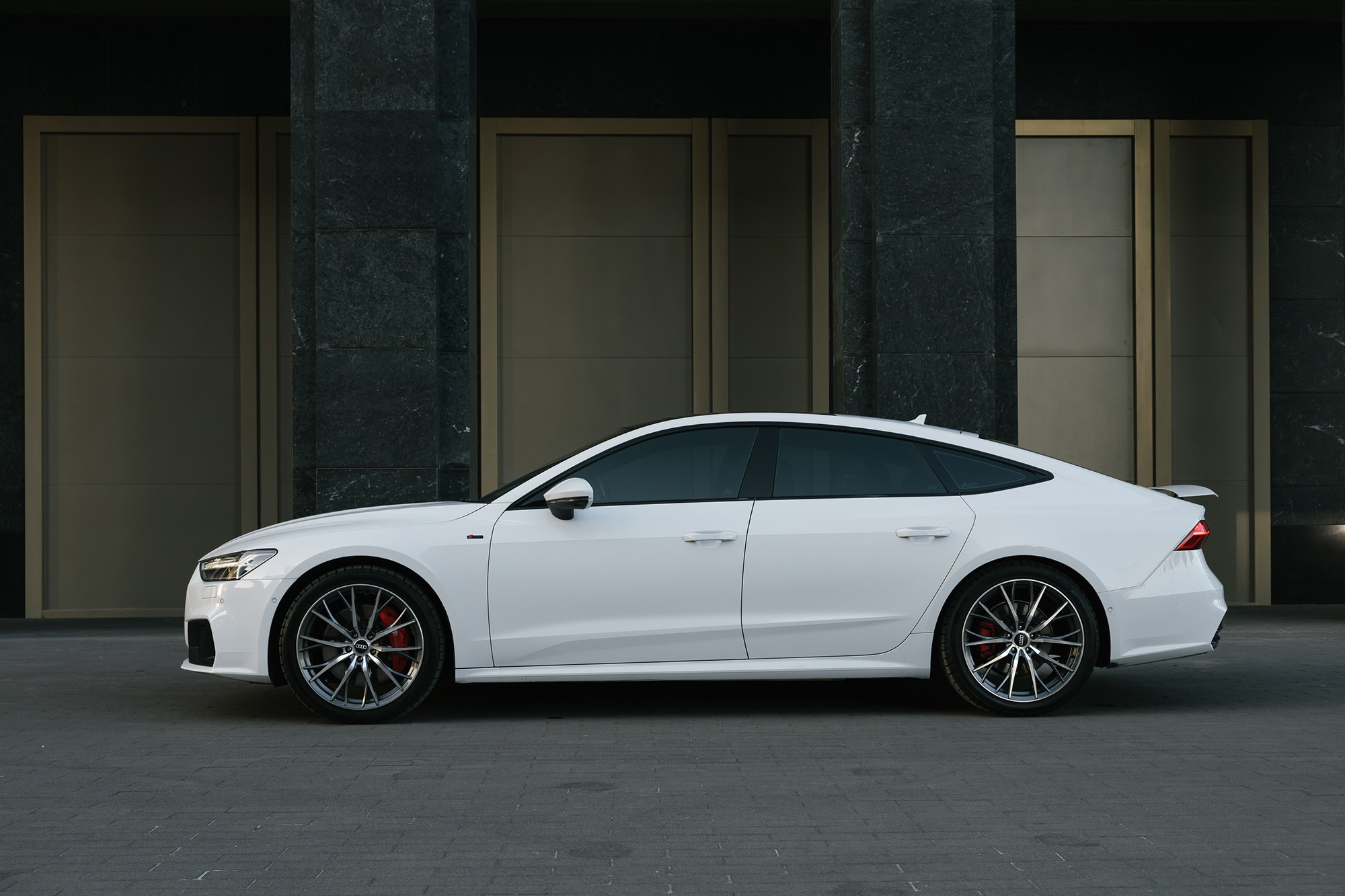 Audi A7 3.0 AMT, 55 TFSI 3.0 quattro S tronic (340 л. с.), 2019 год. Автосалон «Х-Авто»