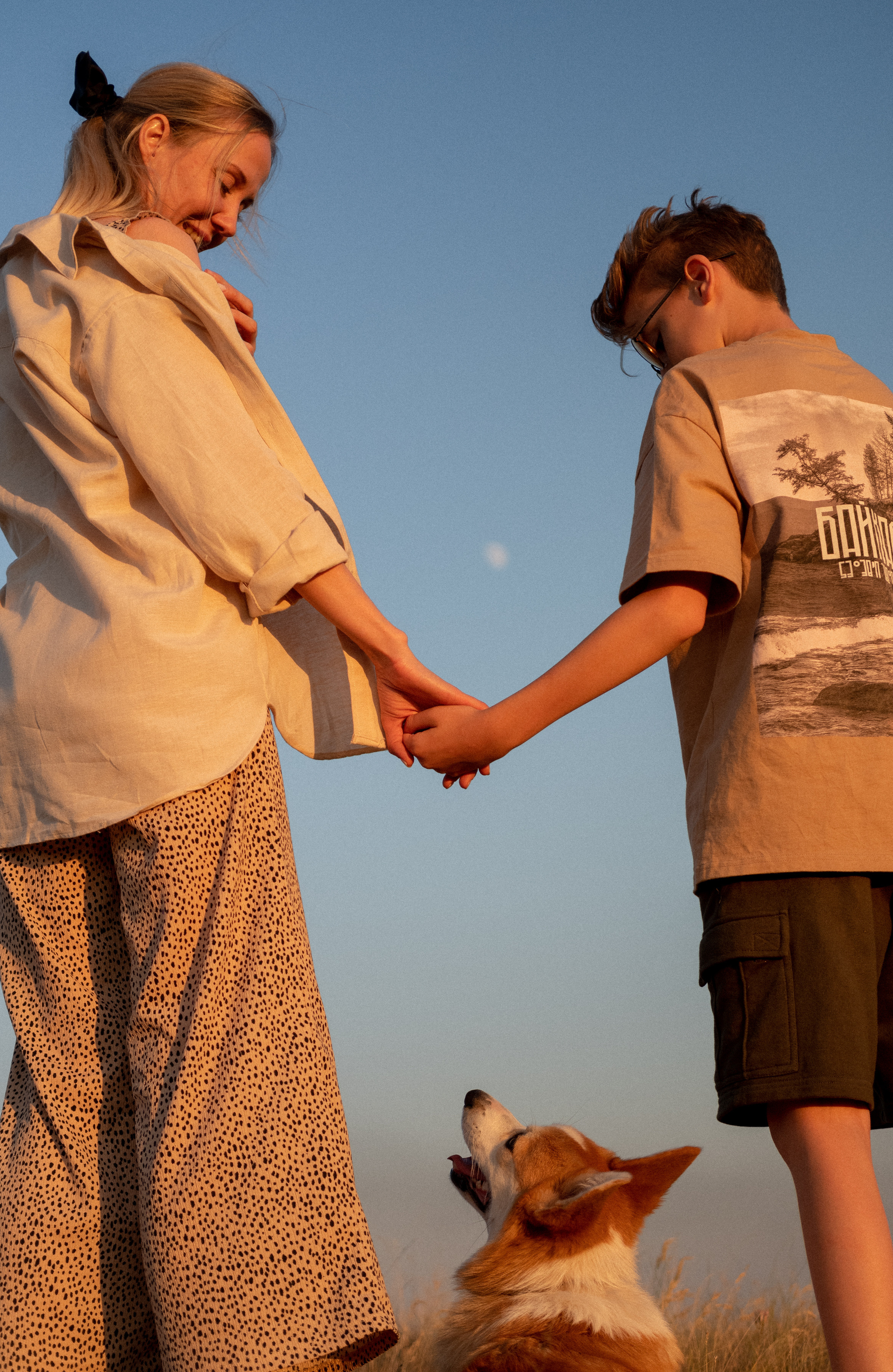 Летний закат вместе с Бубой. Семейный фотограф в Оренбурге Юлия Зиборева