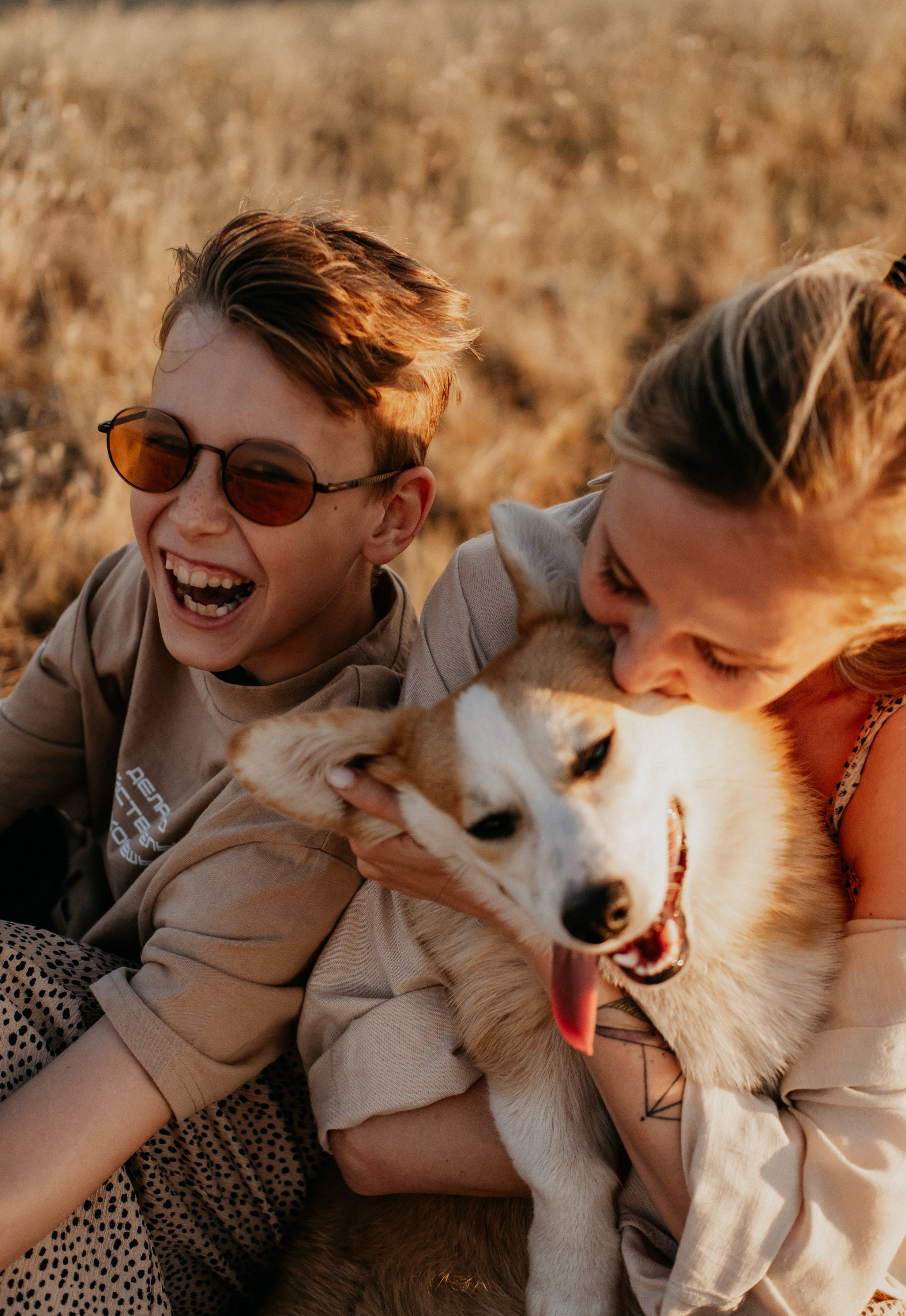 Летний закат вместе с Бубой. Семейный фотограф в Оренбурге Юлия Зиборева
