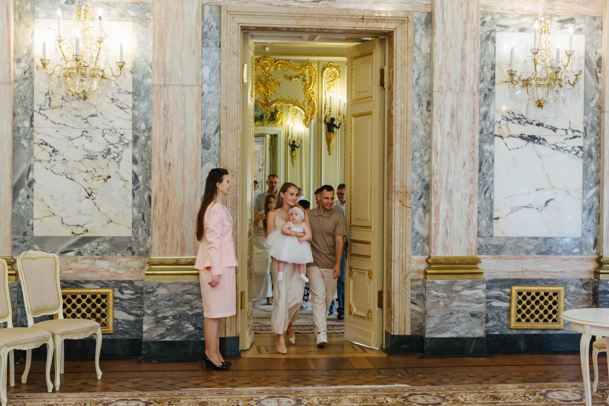 Детская регистрация Дворец малютки СПб. Фотограф крещение венчание в Петербурге! Помогает подобрать храм и посоветовал душевного батюшку в СПб