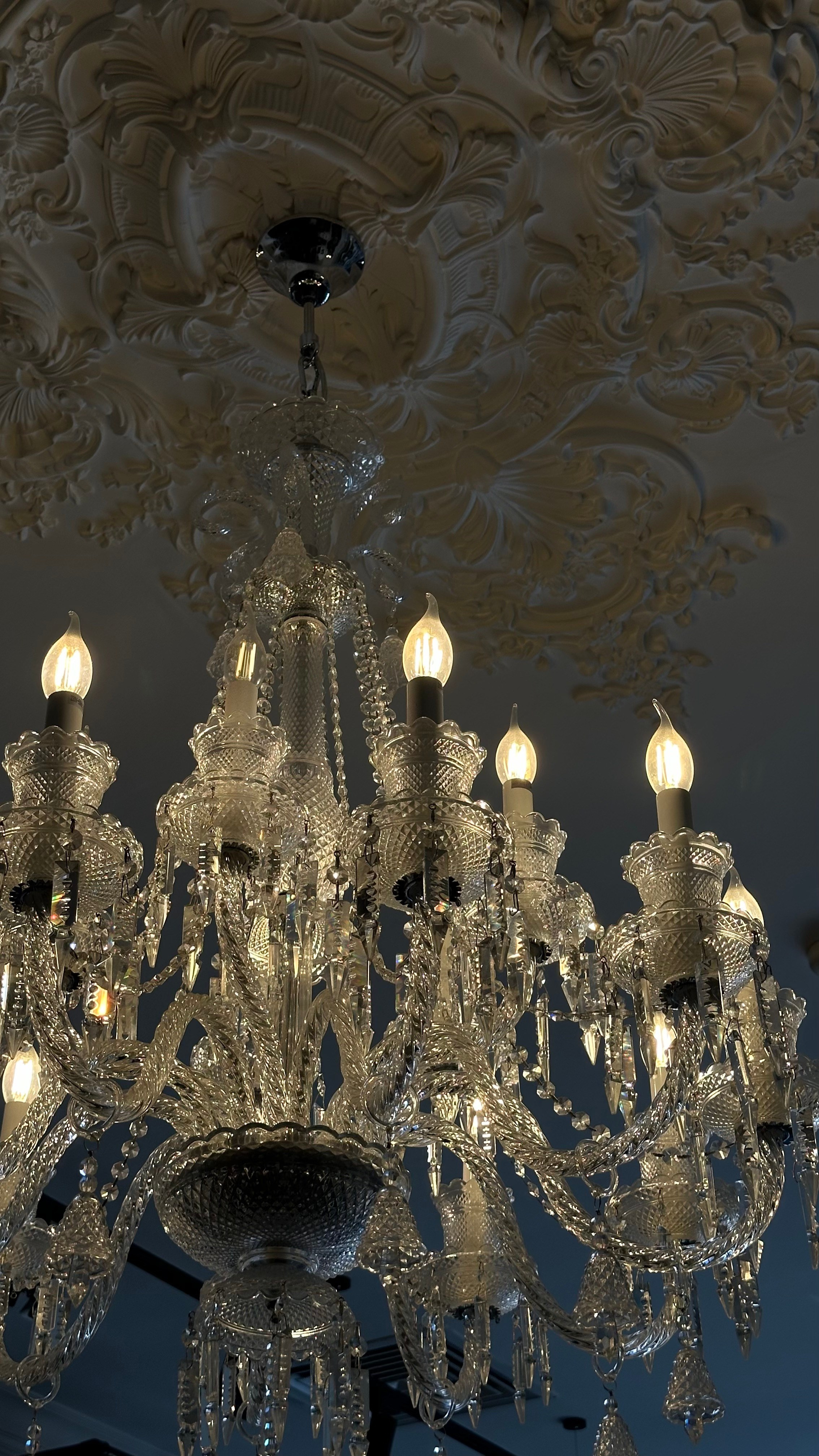 YAKUBOWITCH. Главная