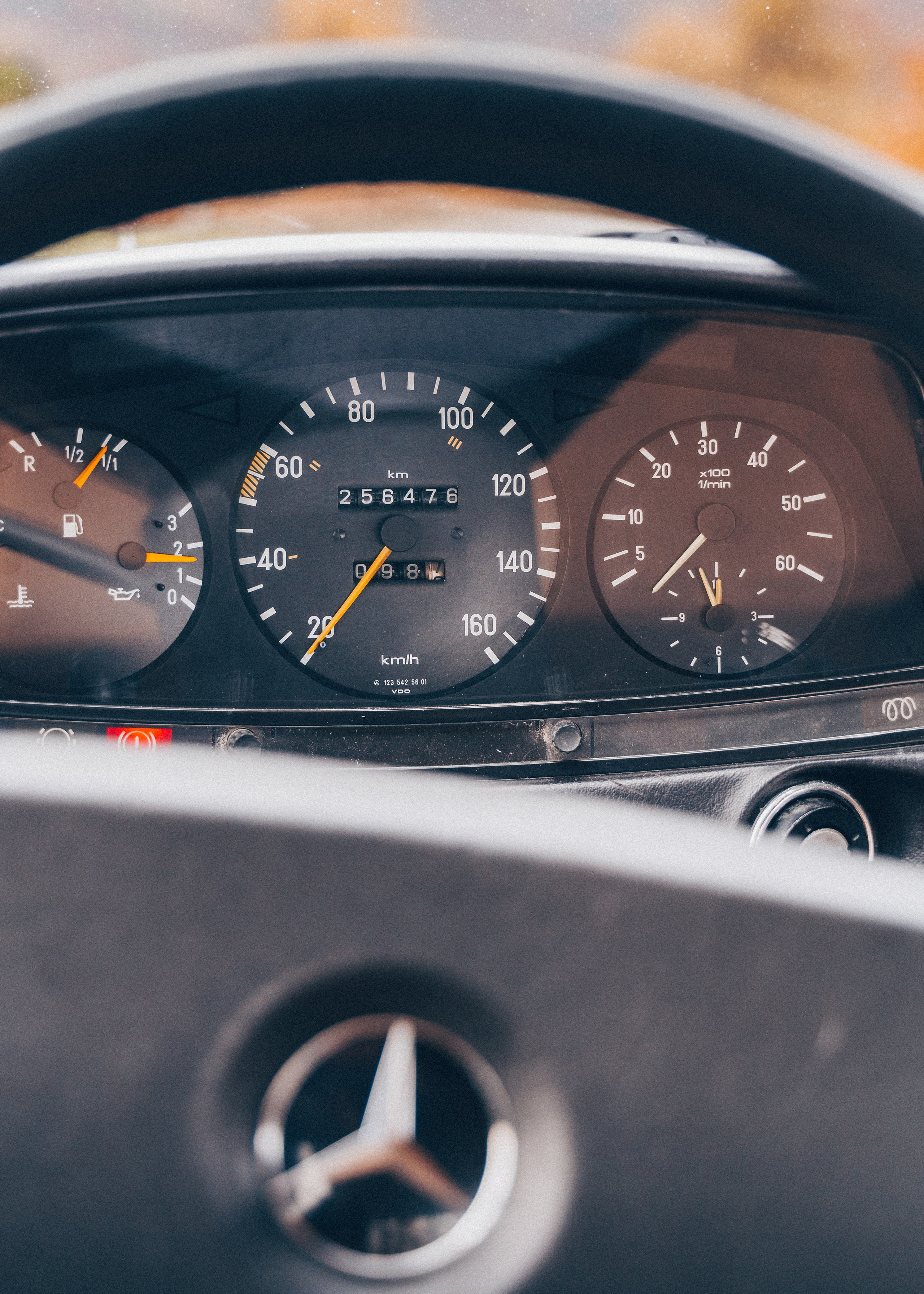 Retro Mercedes in Autumn. Автомобильный и просто лучший фотограф в Сочи Nikita No Name