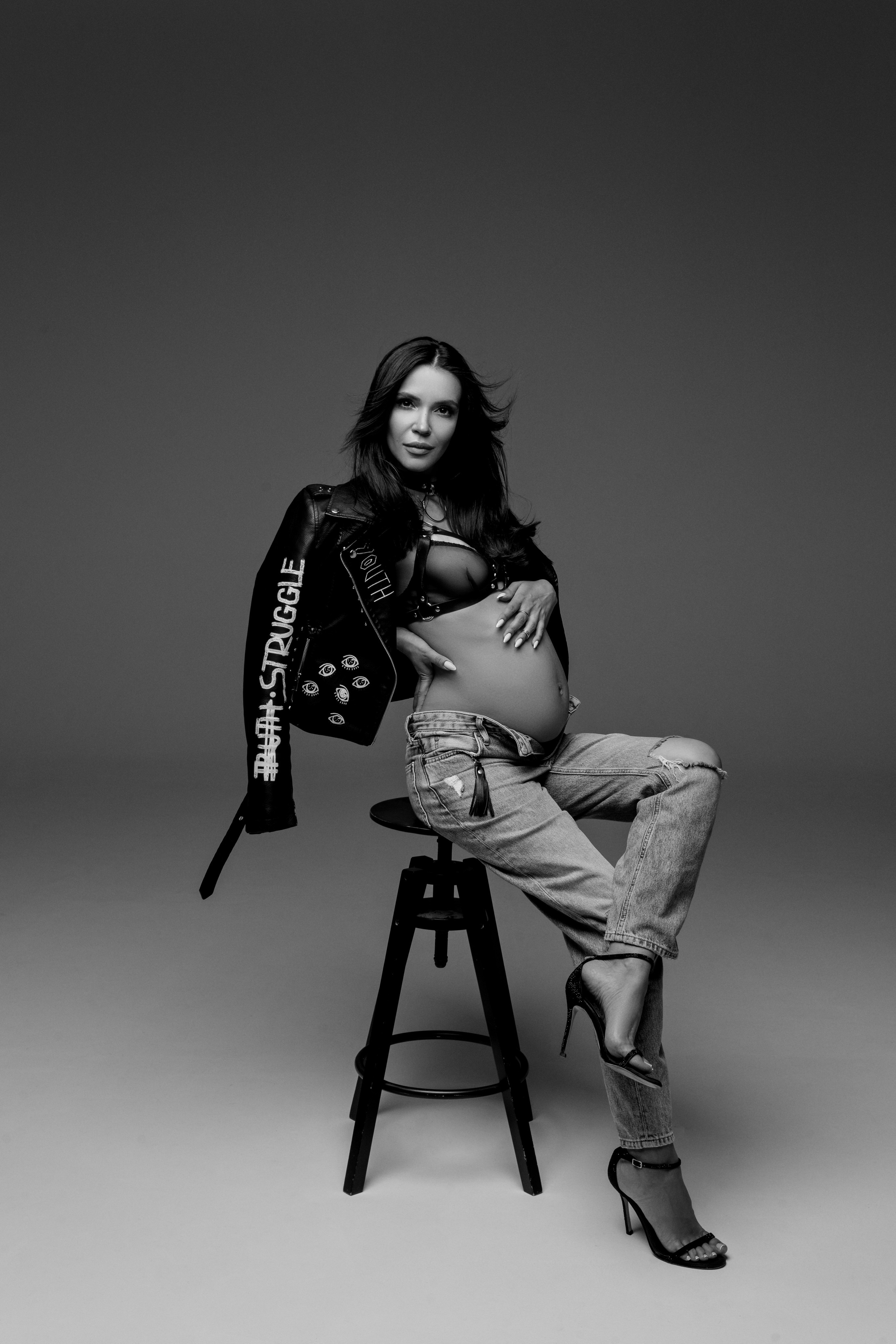 Rock Baby. NatalieDmi — фотосессия беременности, семейный фотограф, портрет