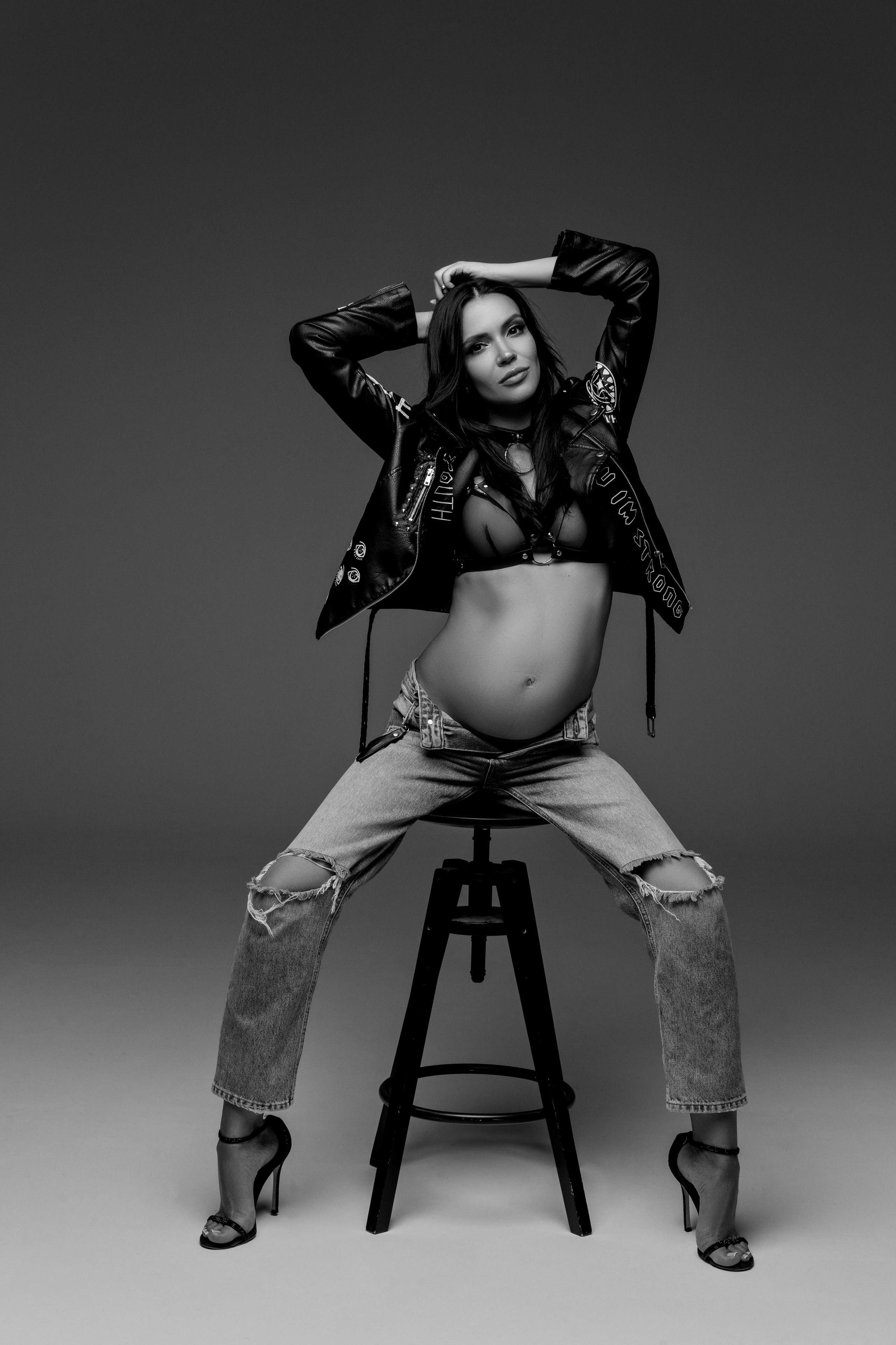 Rock Baby. NatalieDmi — фотосессия беременности, семейный фотограф, портрет