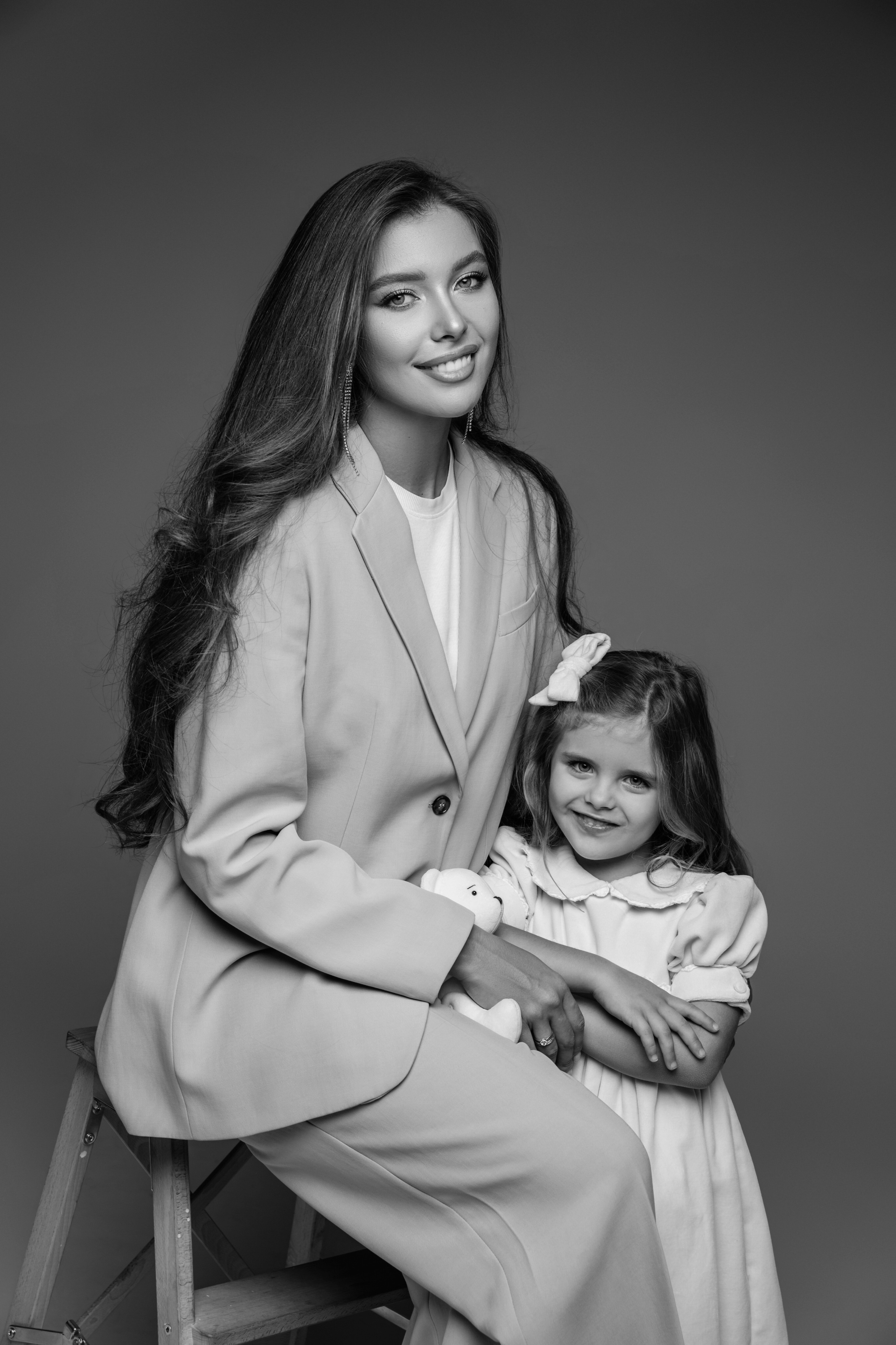 Ксения и Мира. NatalieDmi — фотосессия беременности, семейный фотограф, портрет