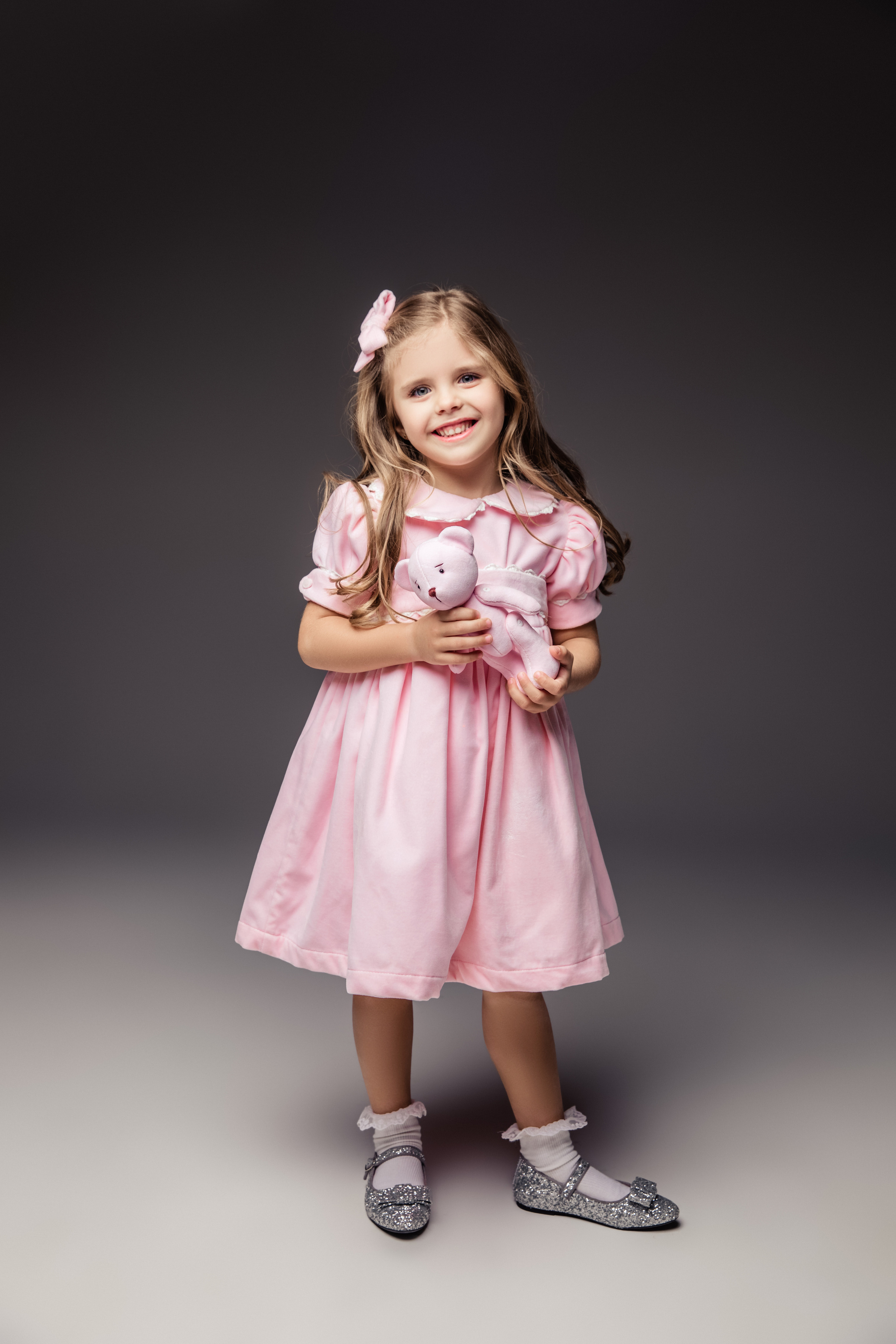 Ксения и Мира. NatalieDmi — фотосессия беременности, семейный фотограф, портрет