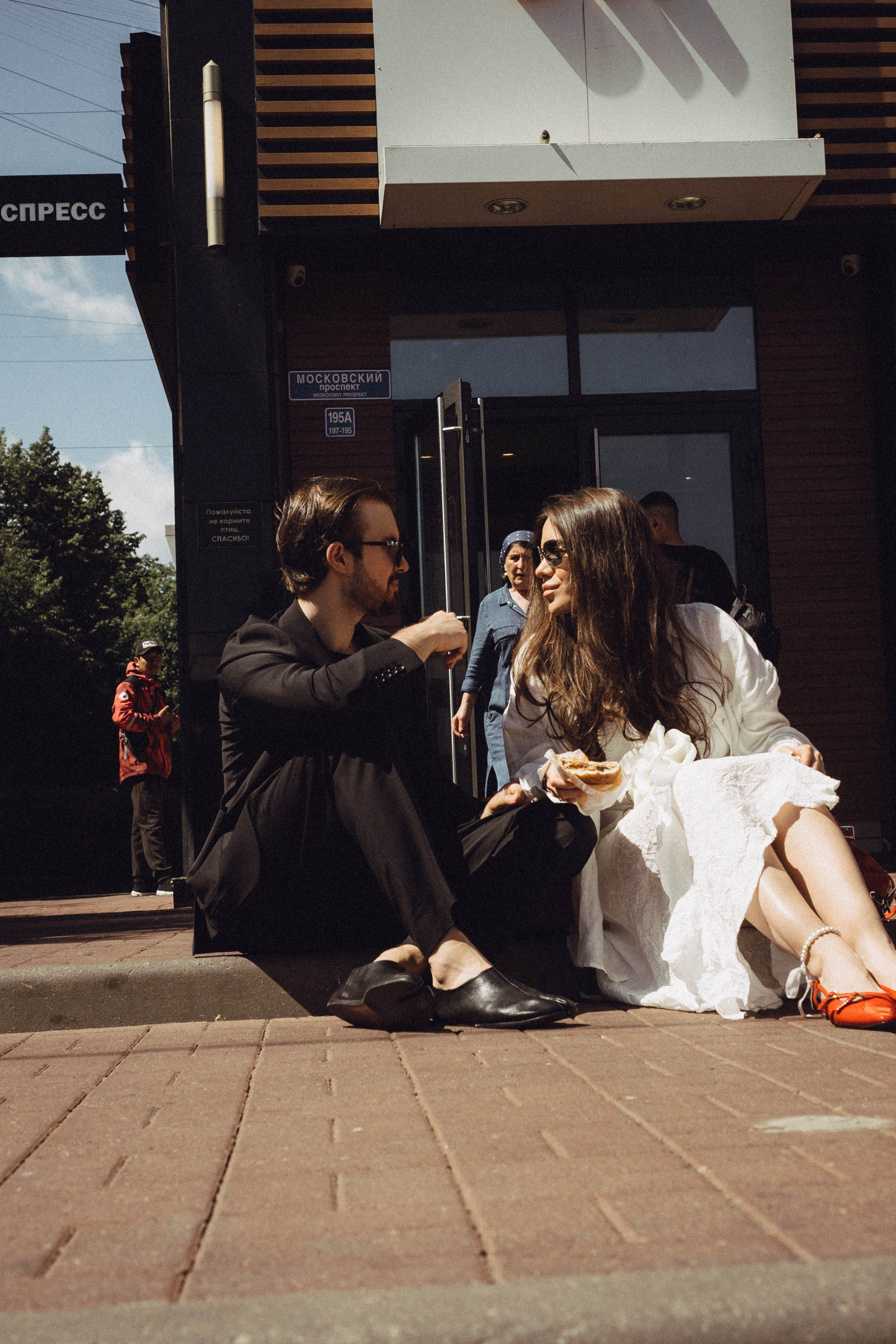 СВАДЕБНАЯ СЬЕМКА В ПАРКЕ ПОБЕДЫ И ПРОГУЛКА ПО МОСКОВСКОМУ ПРОСПЕКТУ. Профессиональный фотограф, Санкт-Петербург — Виктория Богомолова