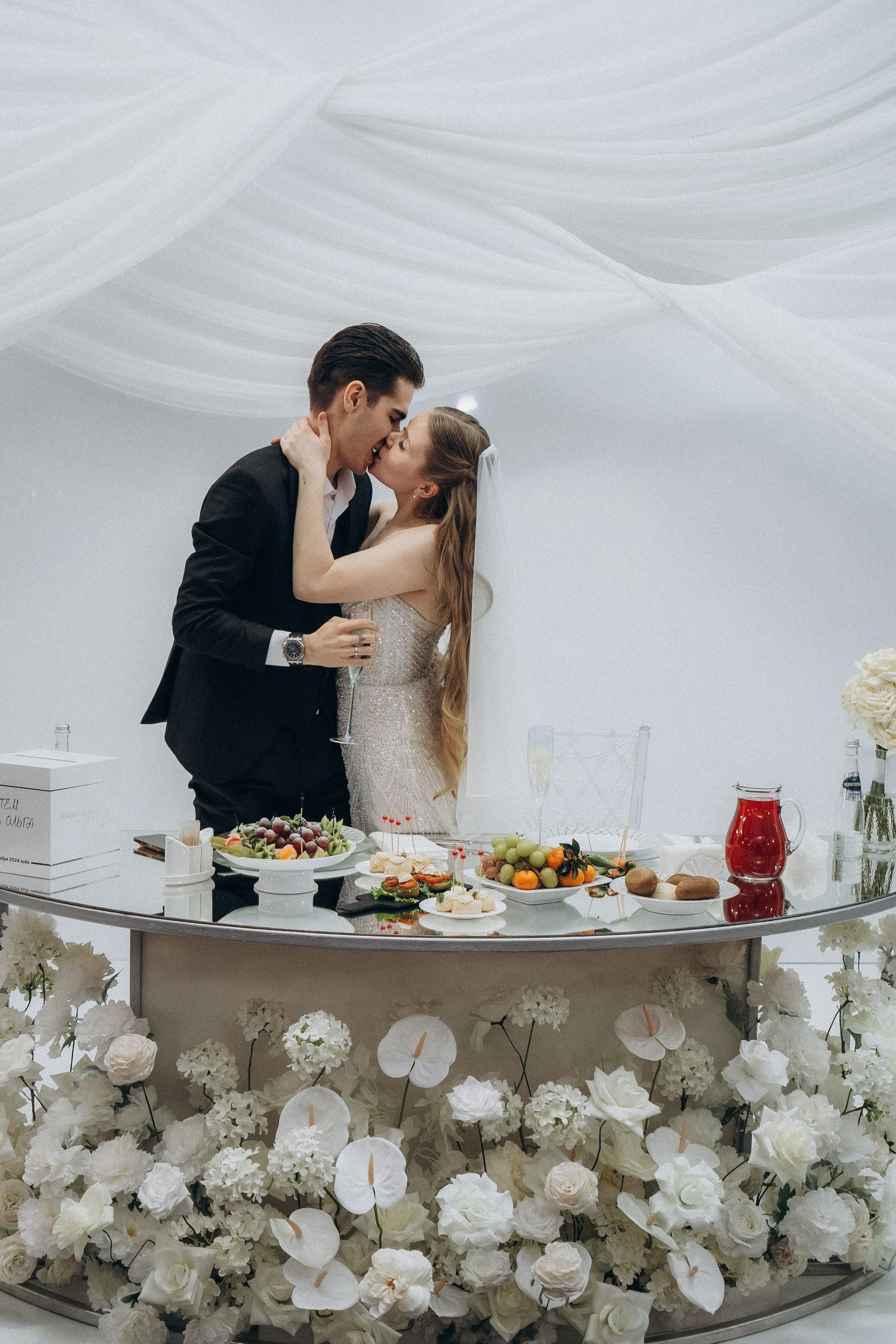 СЬЕМКА СВАДЕБНОГО БАНКЕТА (СНЯТО В СИБИРЕ В НИЖНЕВАРТОВСКЕ). Профессиональный фотограф, Санкт-Петербург — Виктория Богомолова