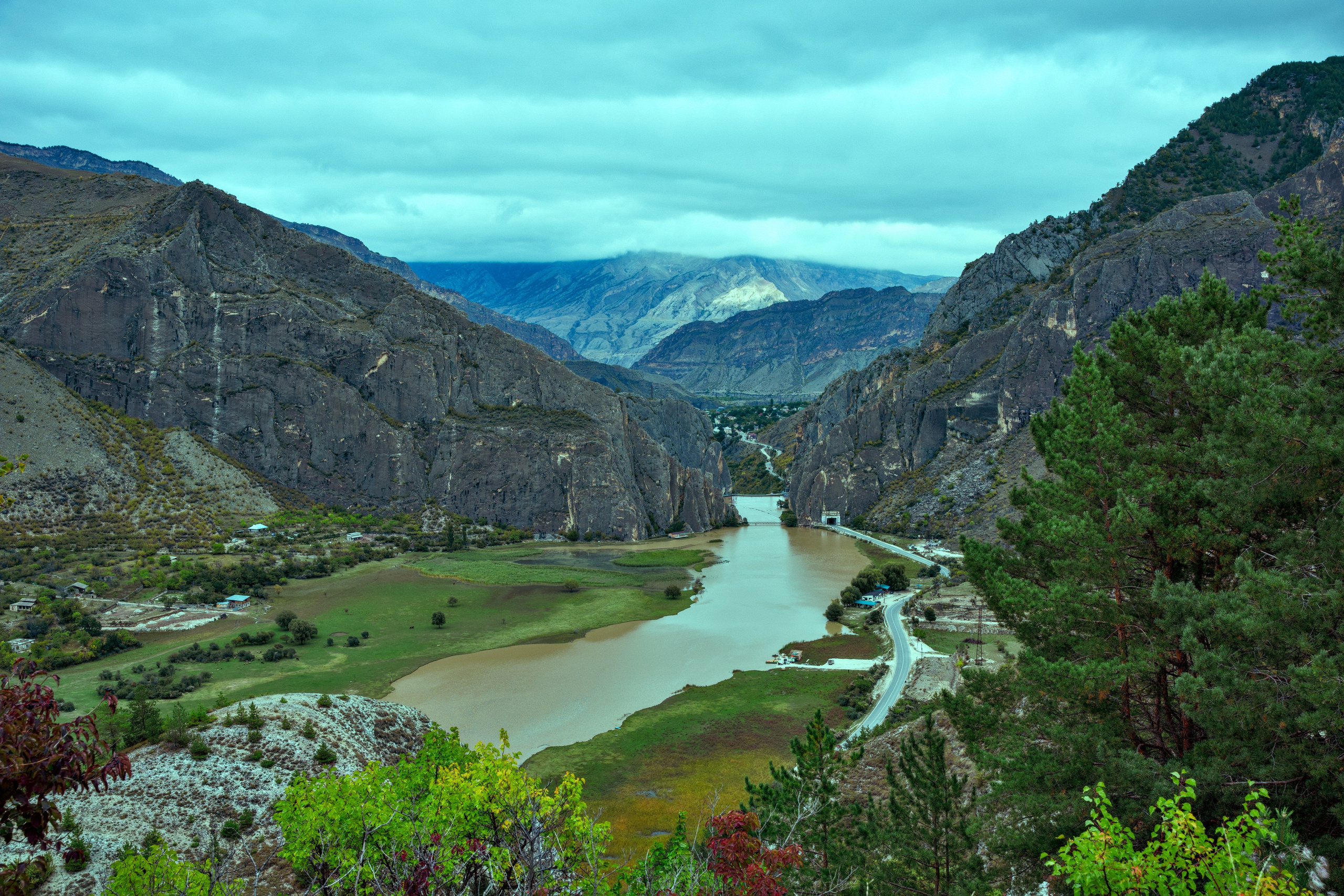 Илья Яценко
