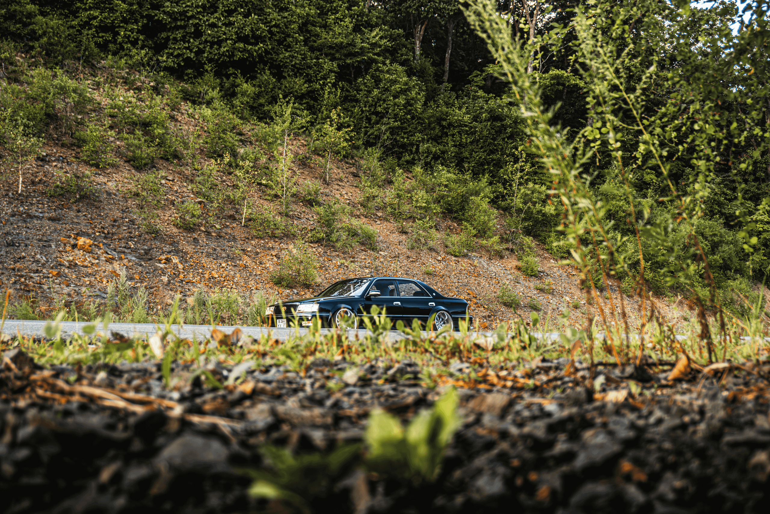 Toyota Crown S155: бриллиант в стенс-короне Владивостока