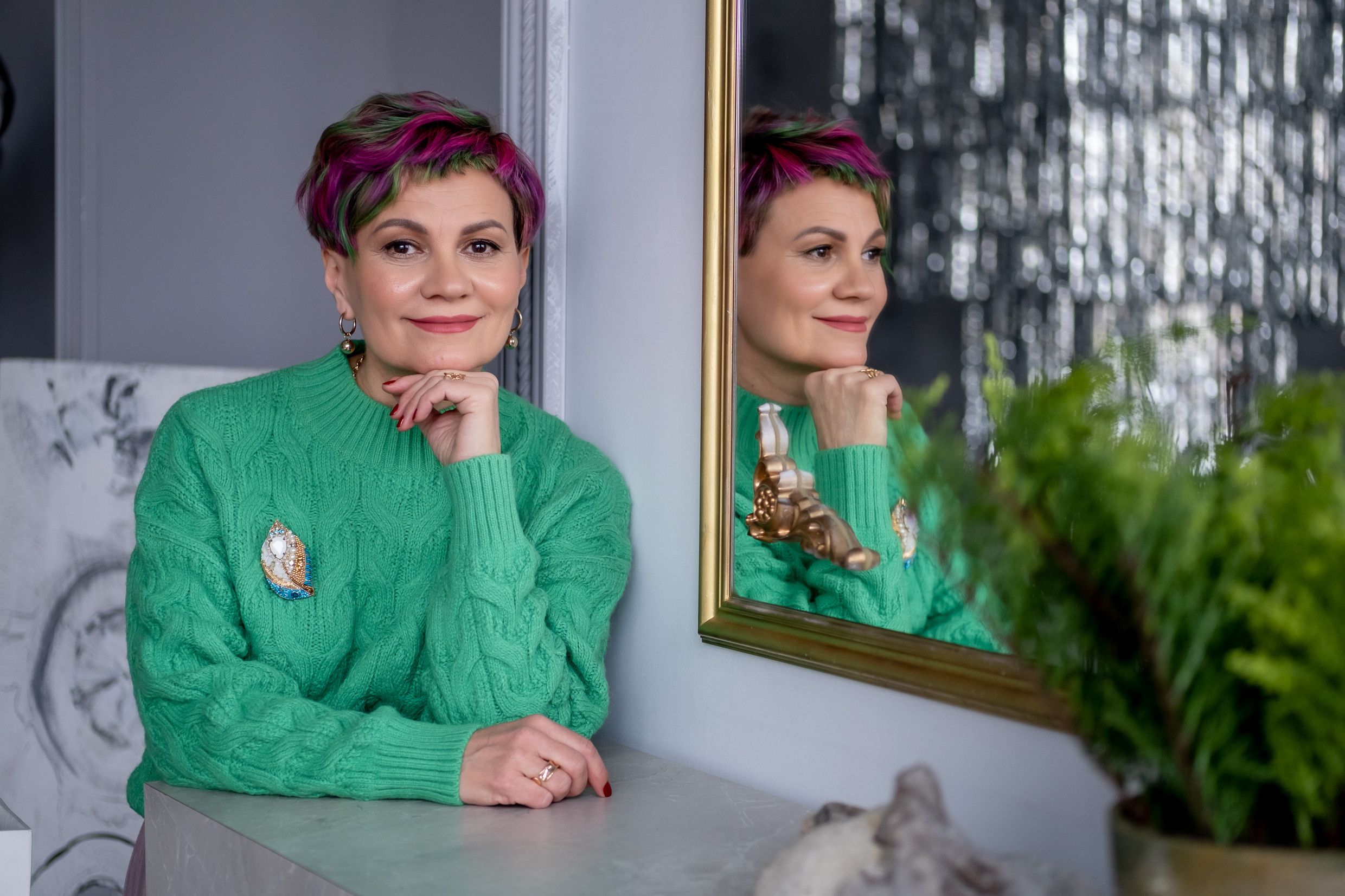 Валерия — владелица салона красоты, преподаватель авторских курсов. СПб. Арт-стилист, визуализатор архетипических стратегий, психолог