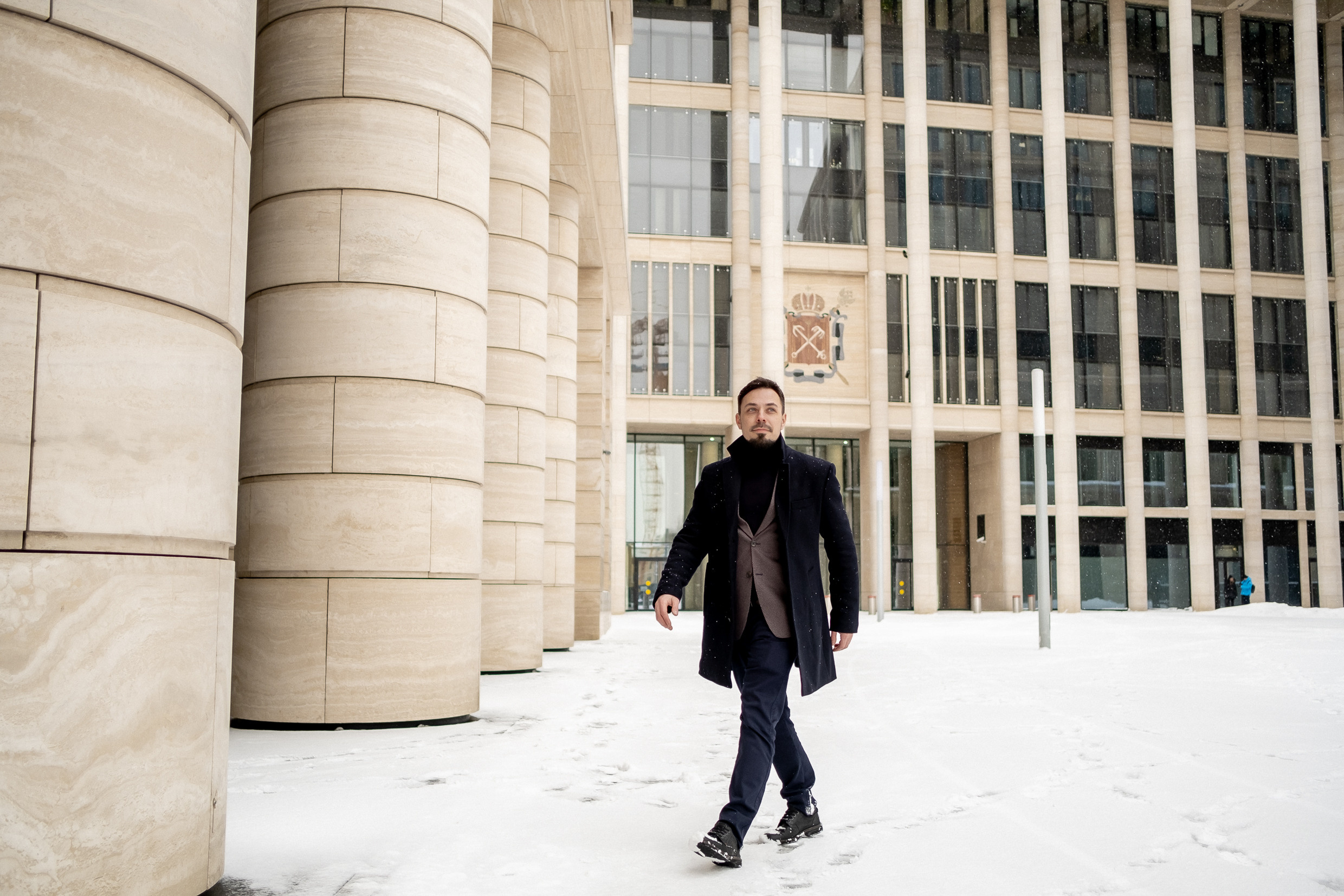 Влад — предприниматель, риэлтор. Арт-стилист, визуализатор архетипических стратегий, психолог