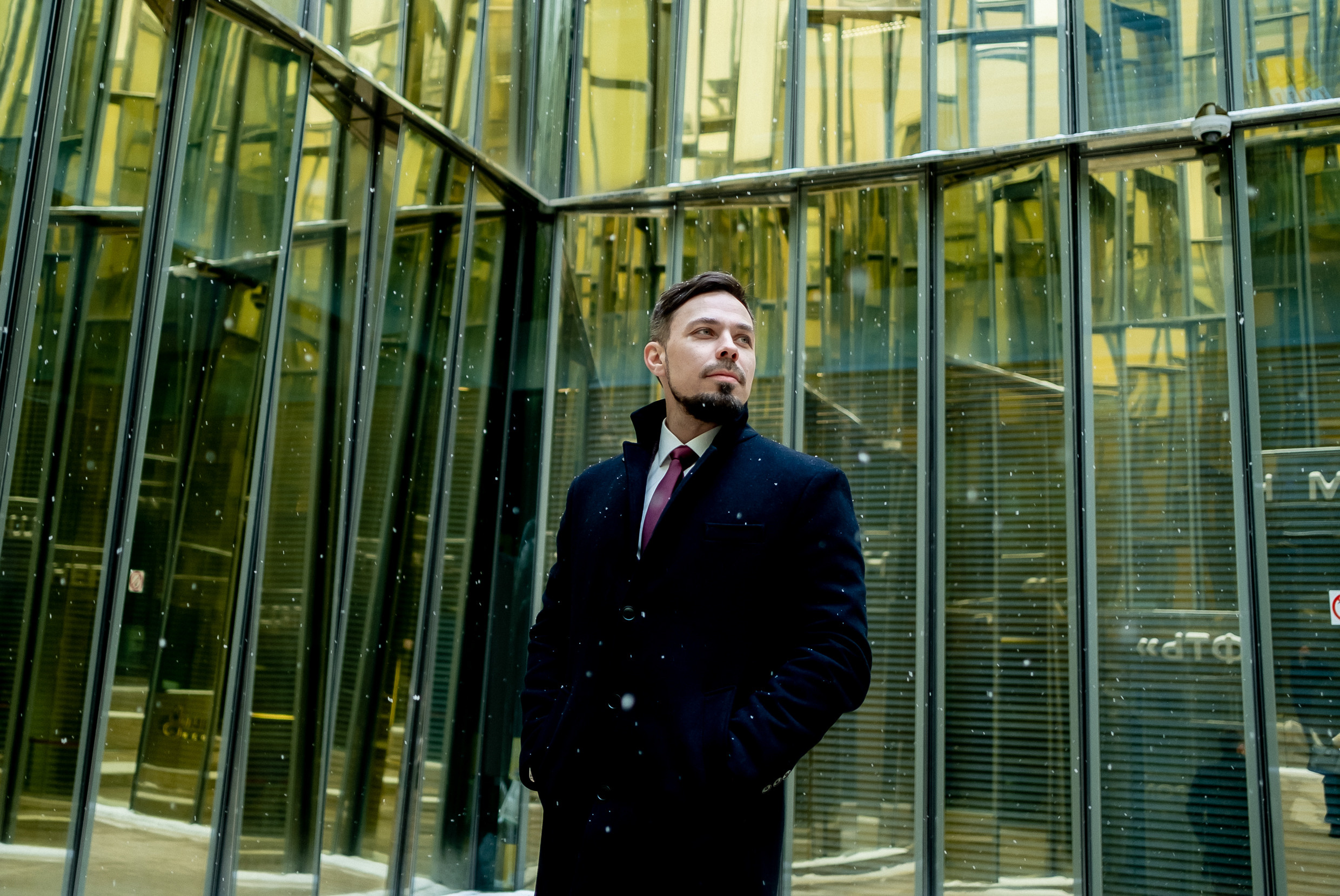 Влад — предприниматель, риэлтор. Арт-стилист, визуализатор архетипических стратегий, психолог