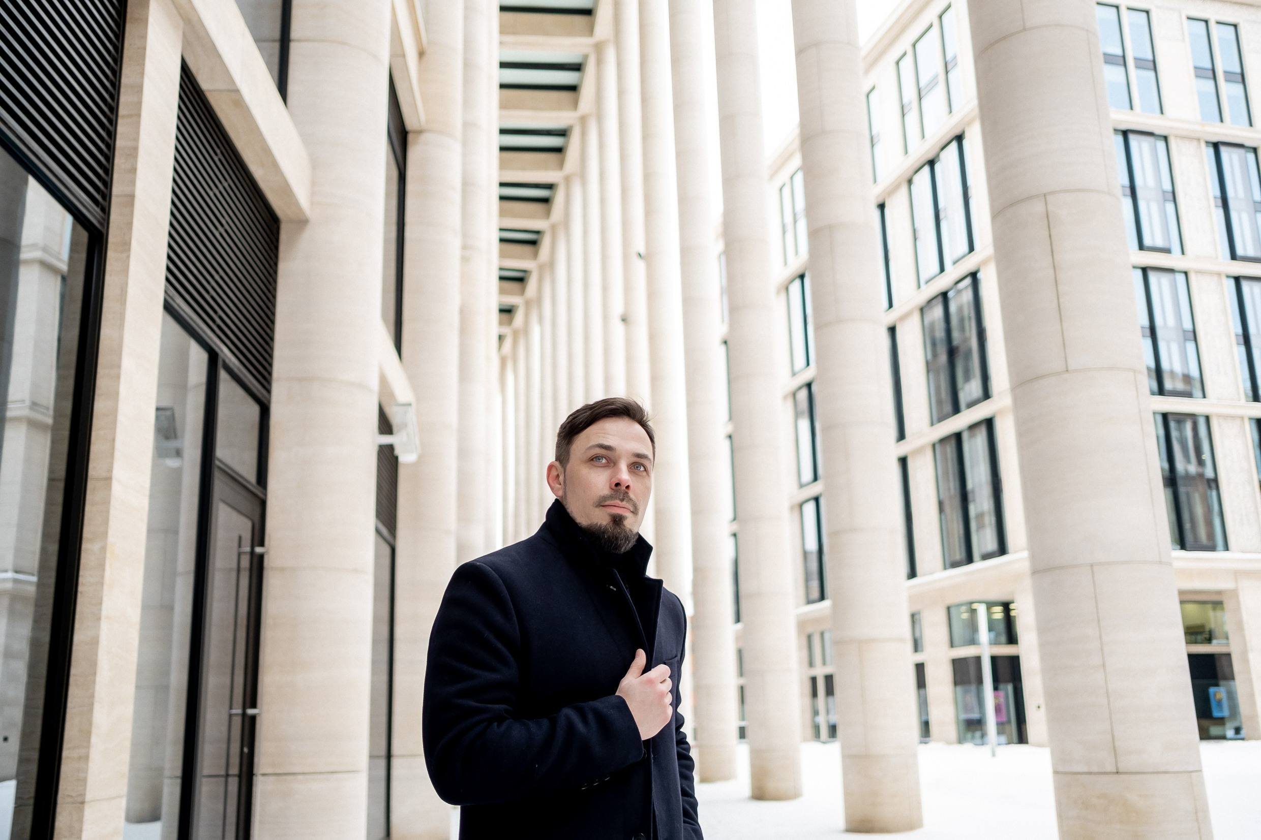 Влад — предприниматель, риэлтор. Арт-стилист, визуализатор архетипических стратегий, психолог